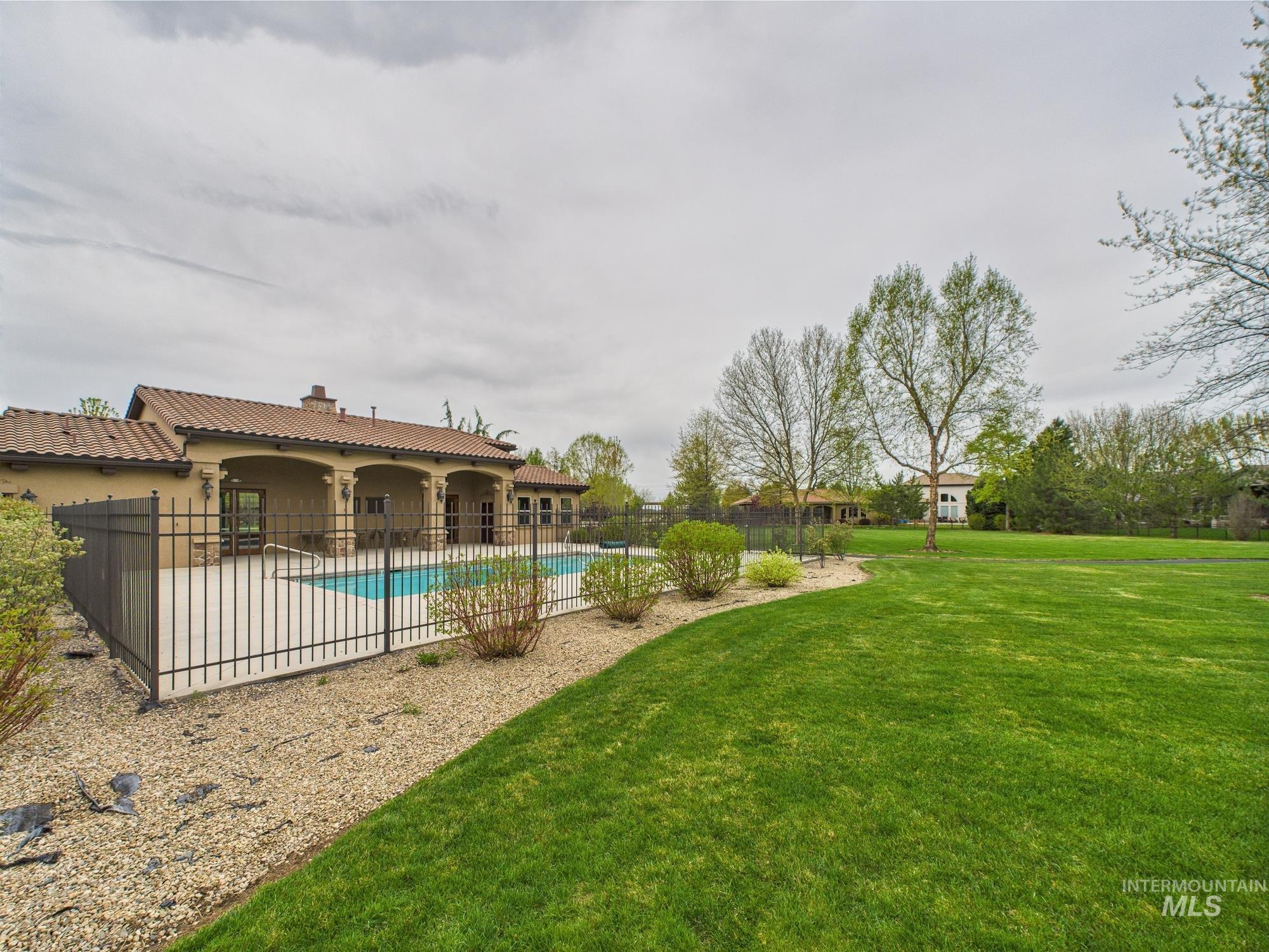 1856 N Livorno Way Property Photo 49