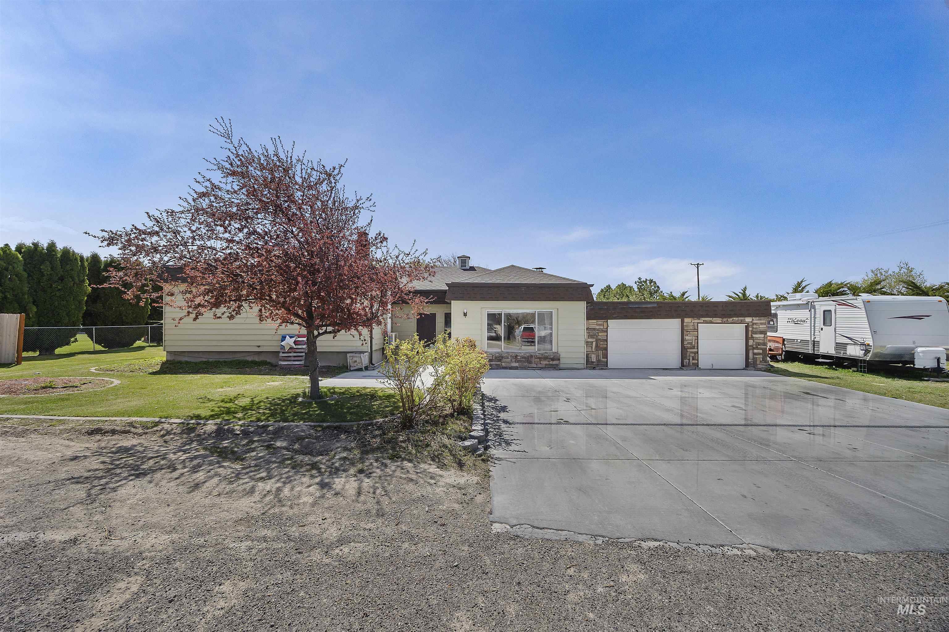 2641 Sunset Drive Property Photo