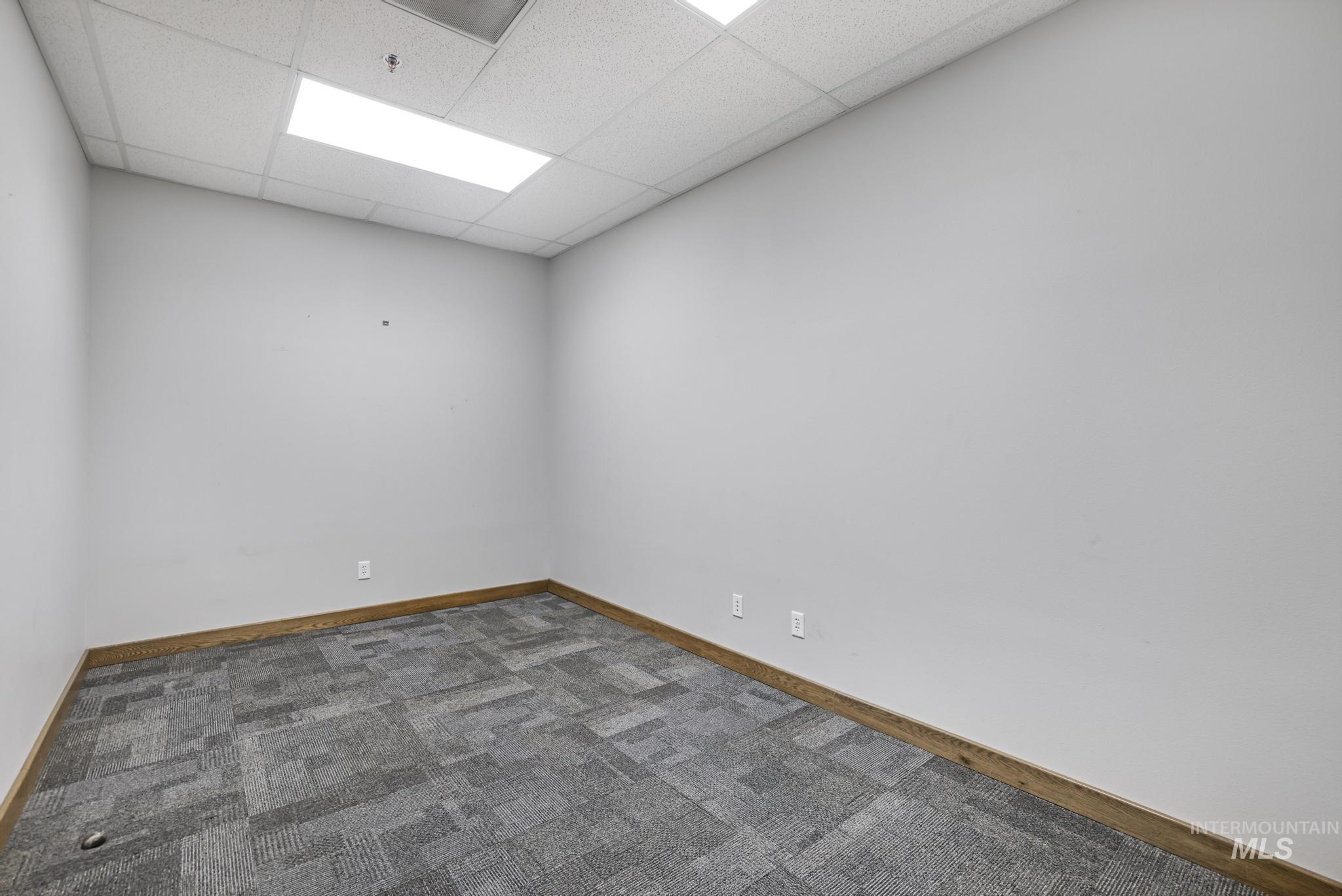 473 Hankins Rd S Property Photo 17