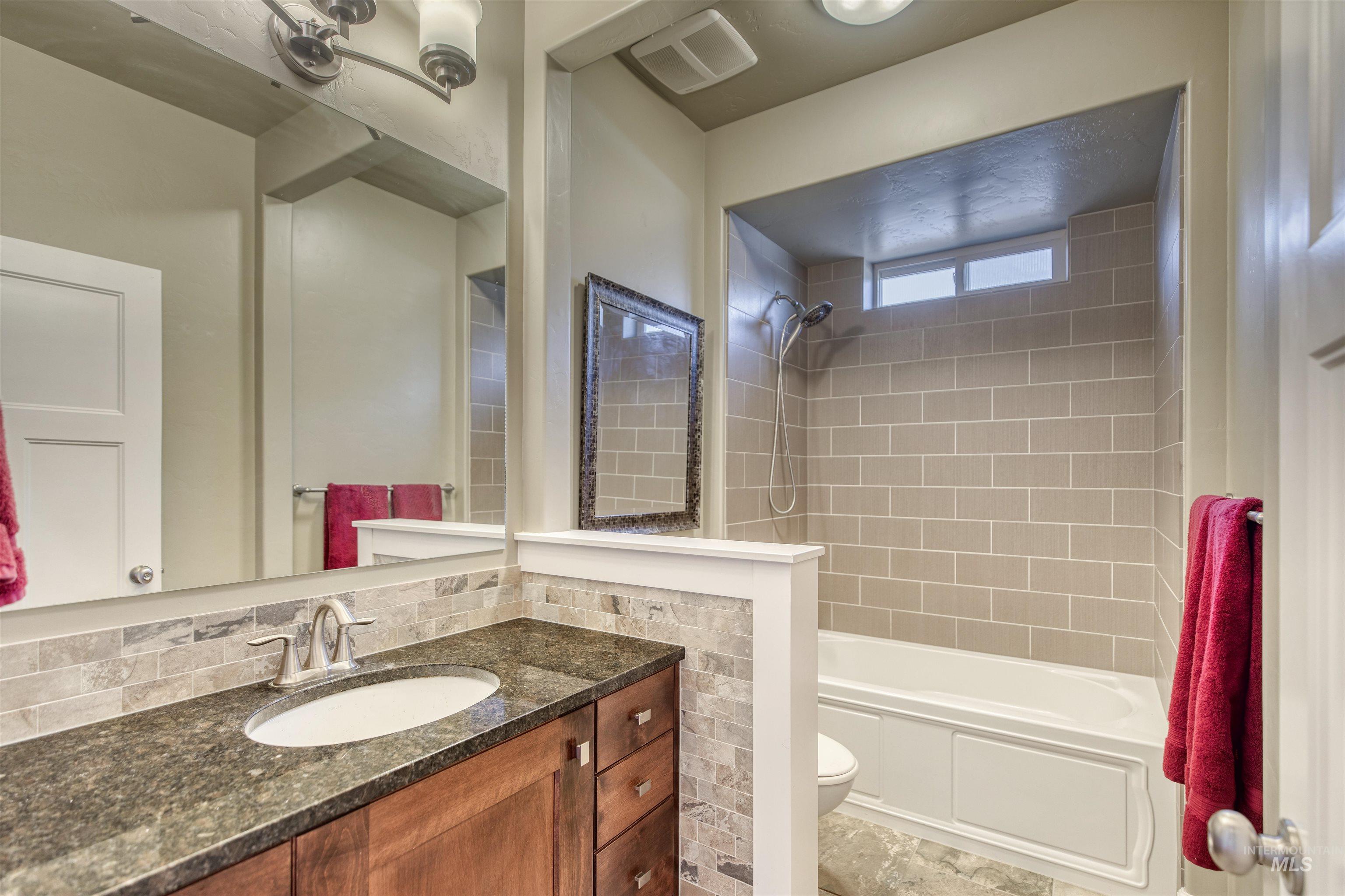 3899 W Caragana Ct. Property Photo 28