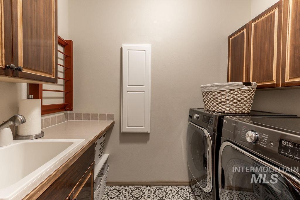 8770 Vic Lane Property Photo 26