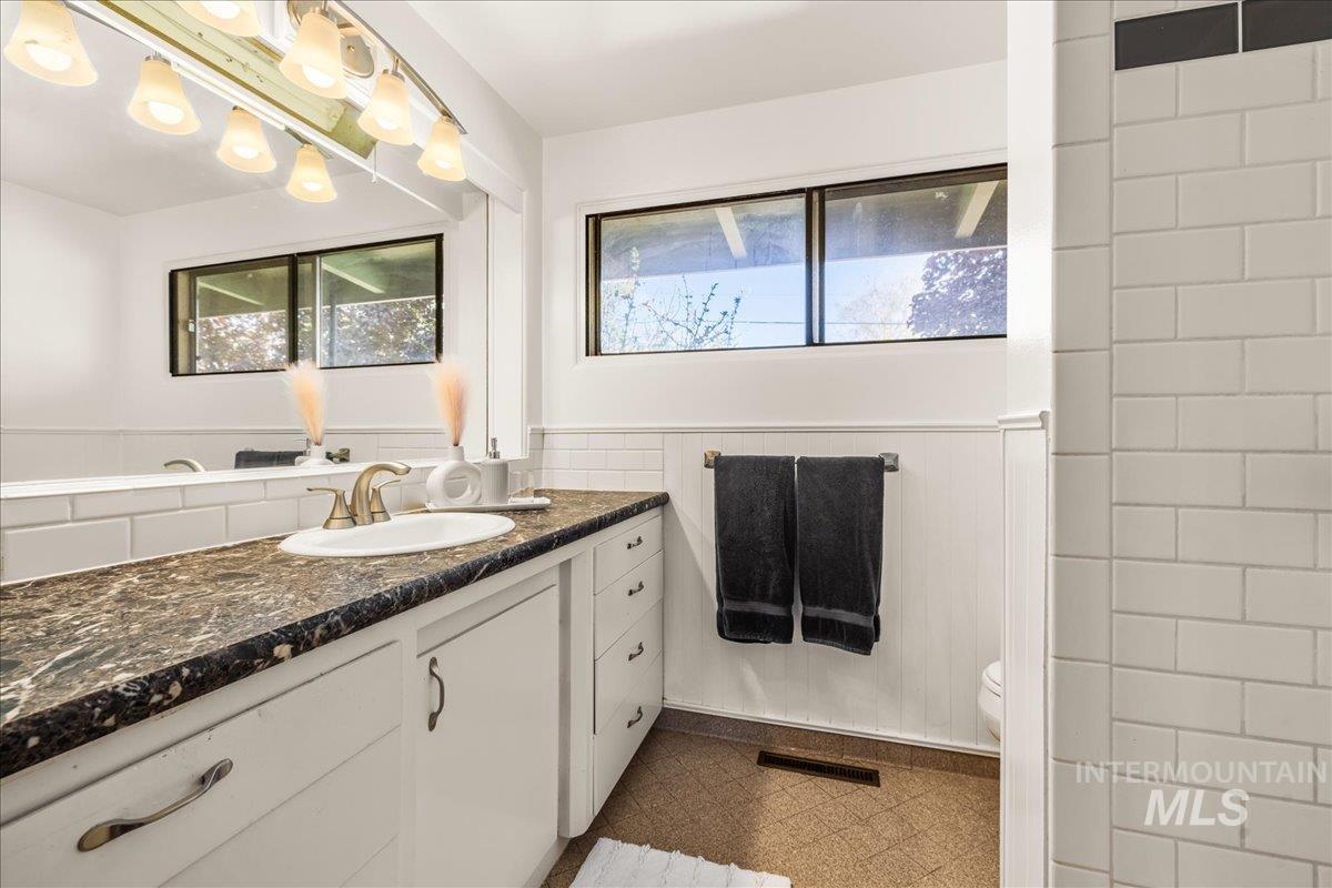 3709 W Morris Hill Road Property Photo 34