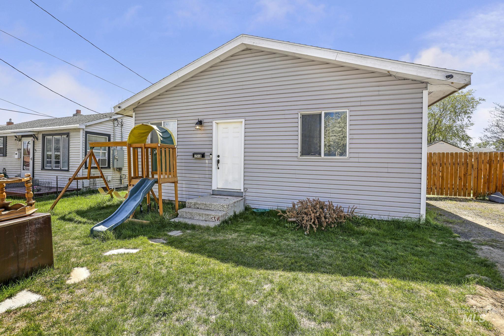 1548 3rd Ave E Property Photo