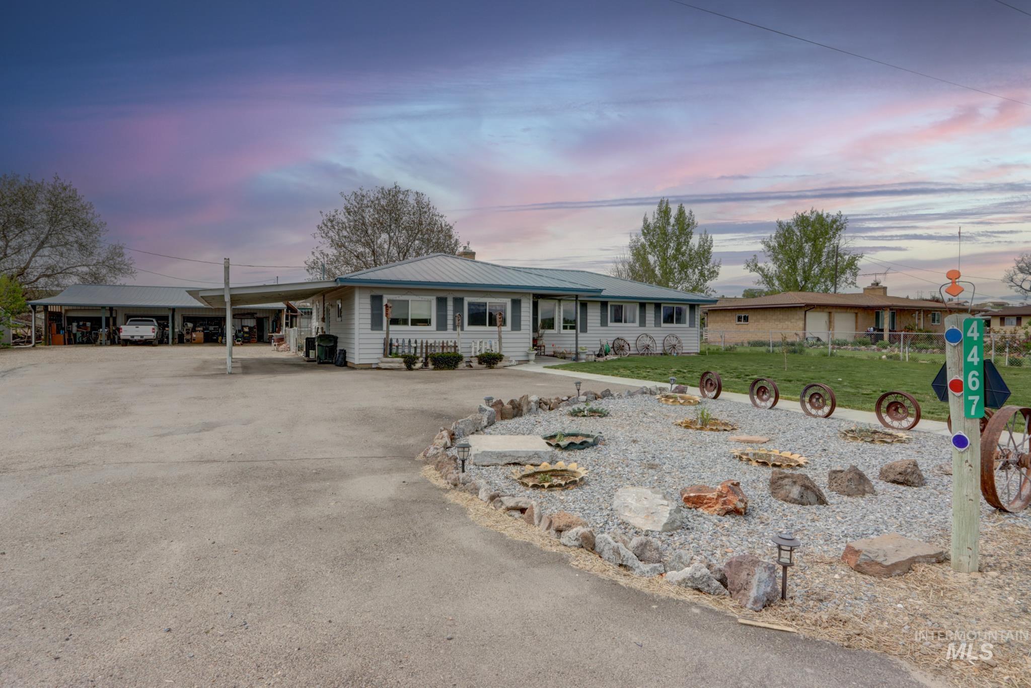 4467 Highway 201 Property Photo