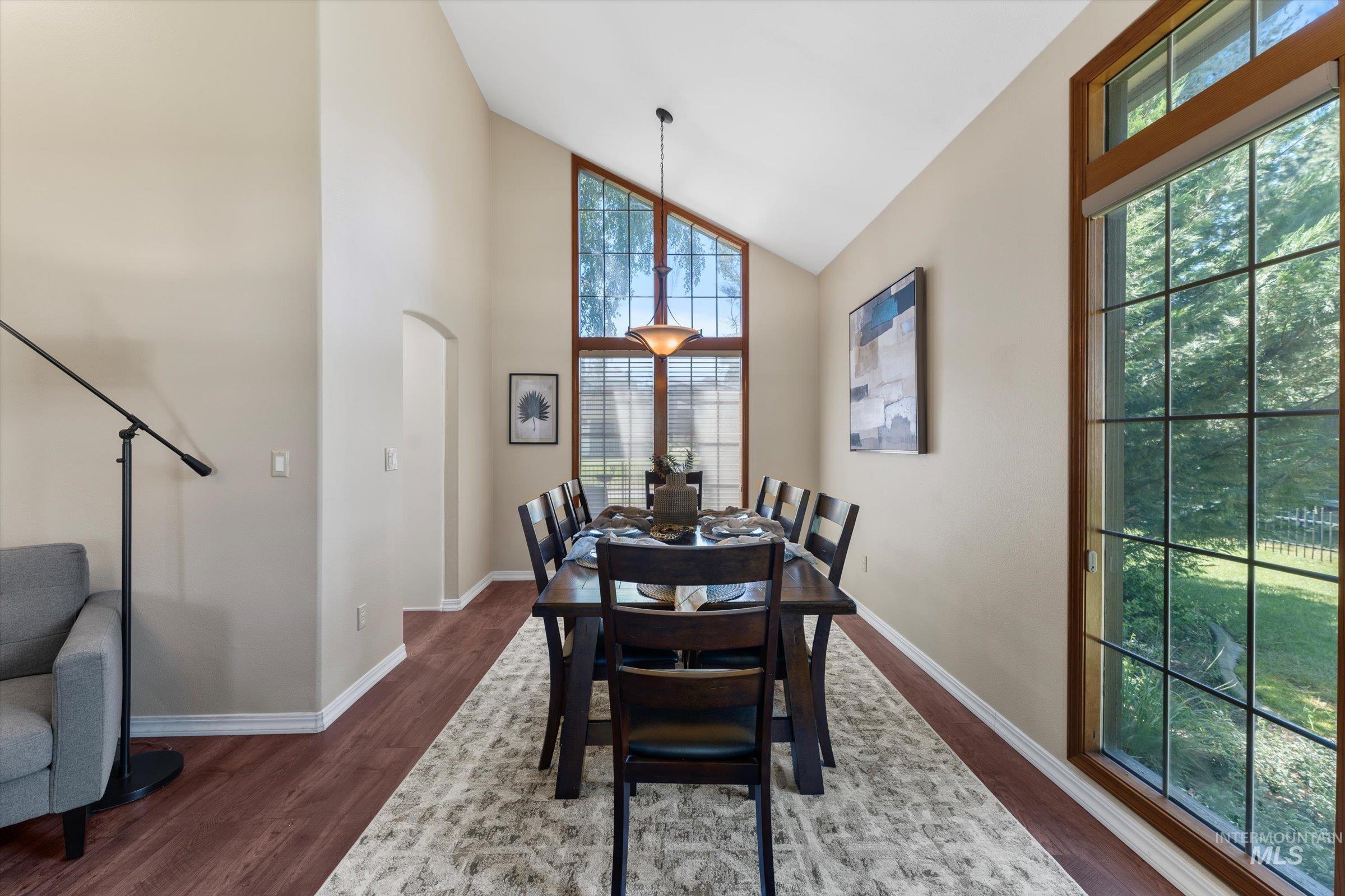 5811 W Sterling Ln, Property Photo 6