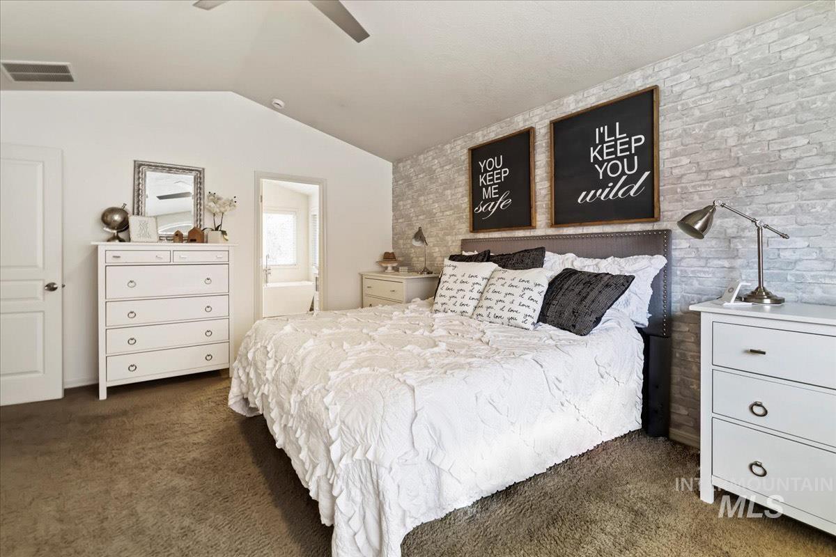 1430 E Feather Nest Ct Property Photo 17