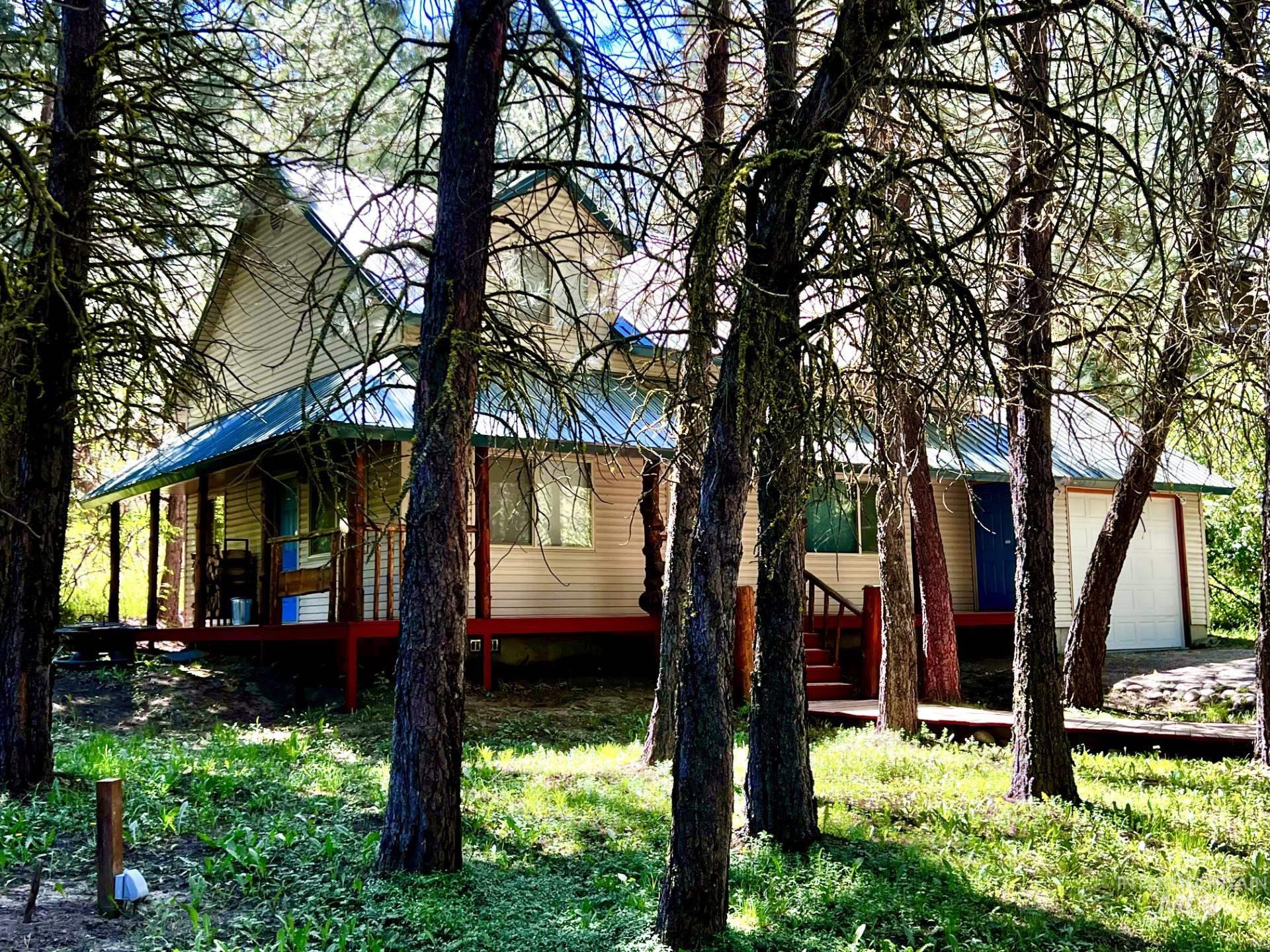 351 Estate Drive Property Photo 1