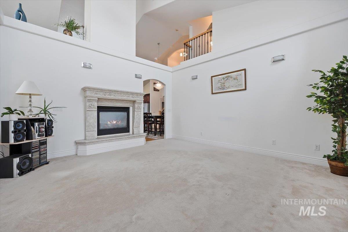 1446 Riverbend Pl Property Photo 5