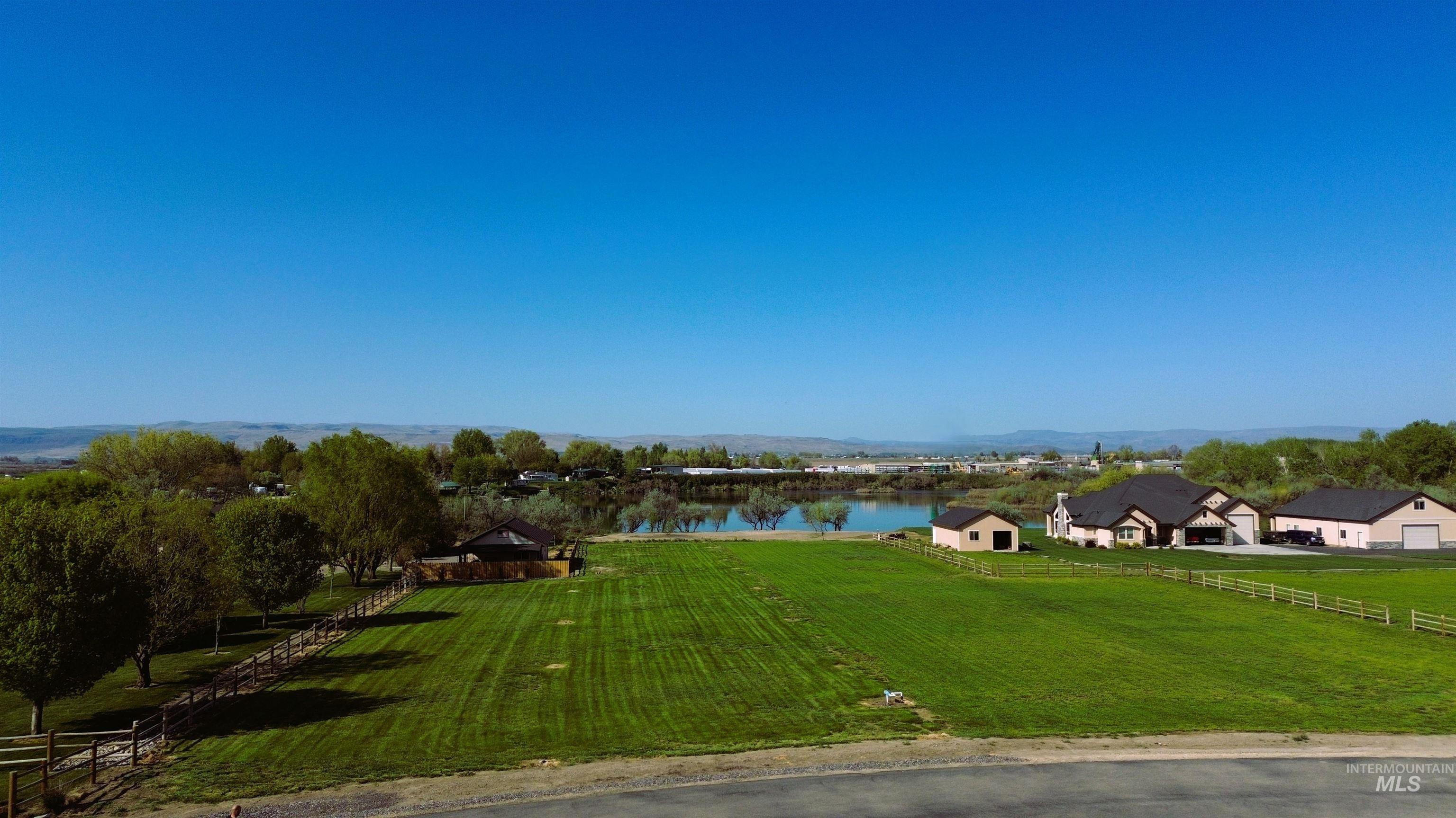 25555 Clubhouse Court Property Photo