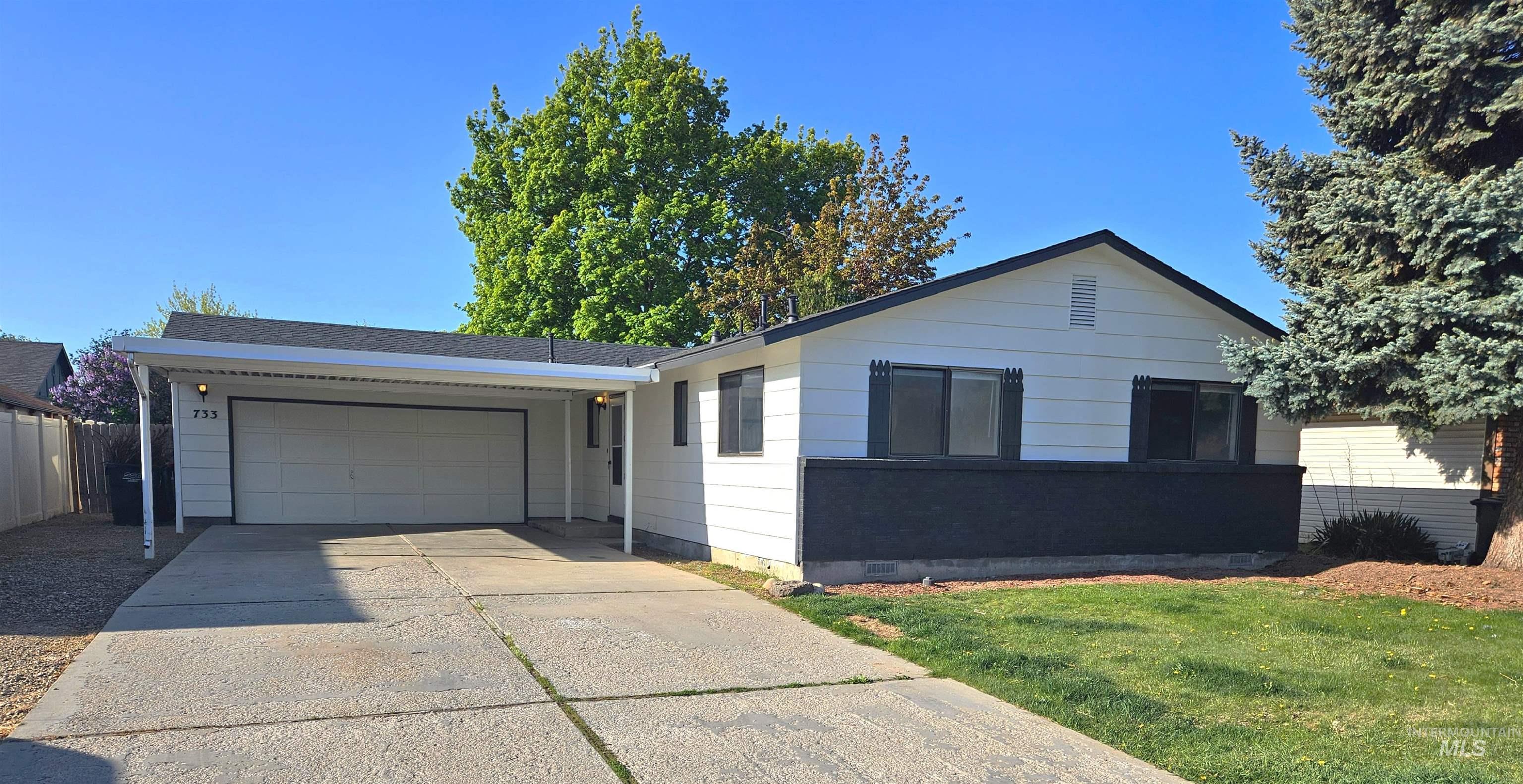 733 W Fulmer Ct. Property Photo