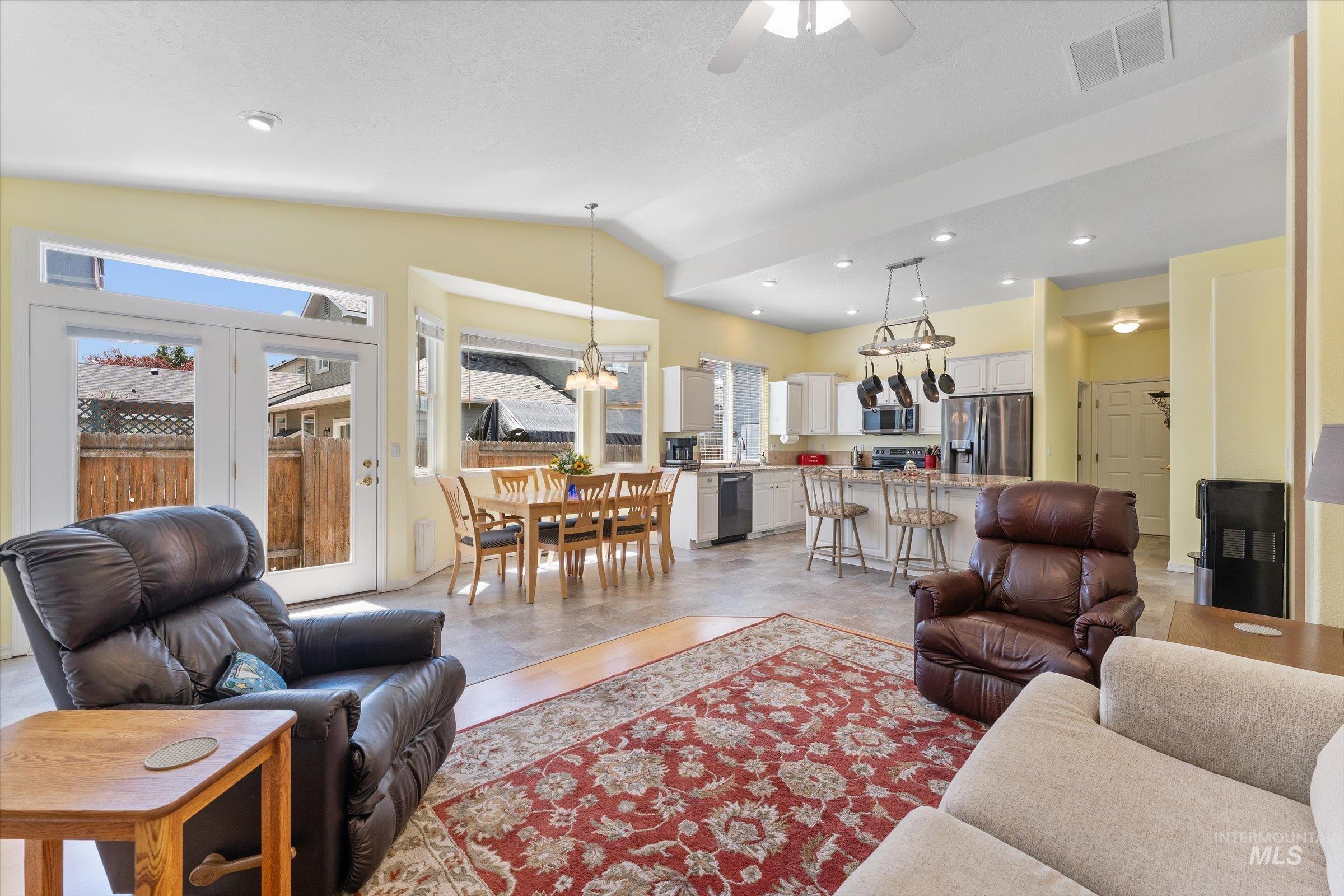 10594 N Bridle Way Property Photo 13