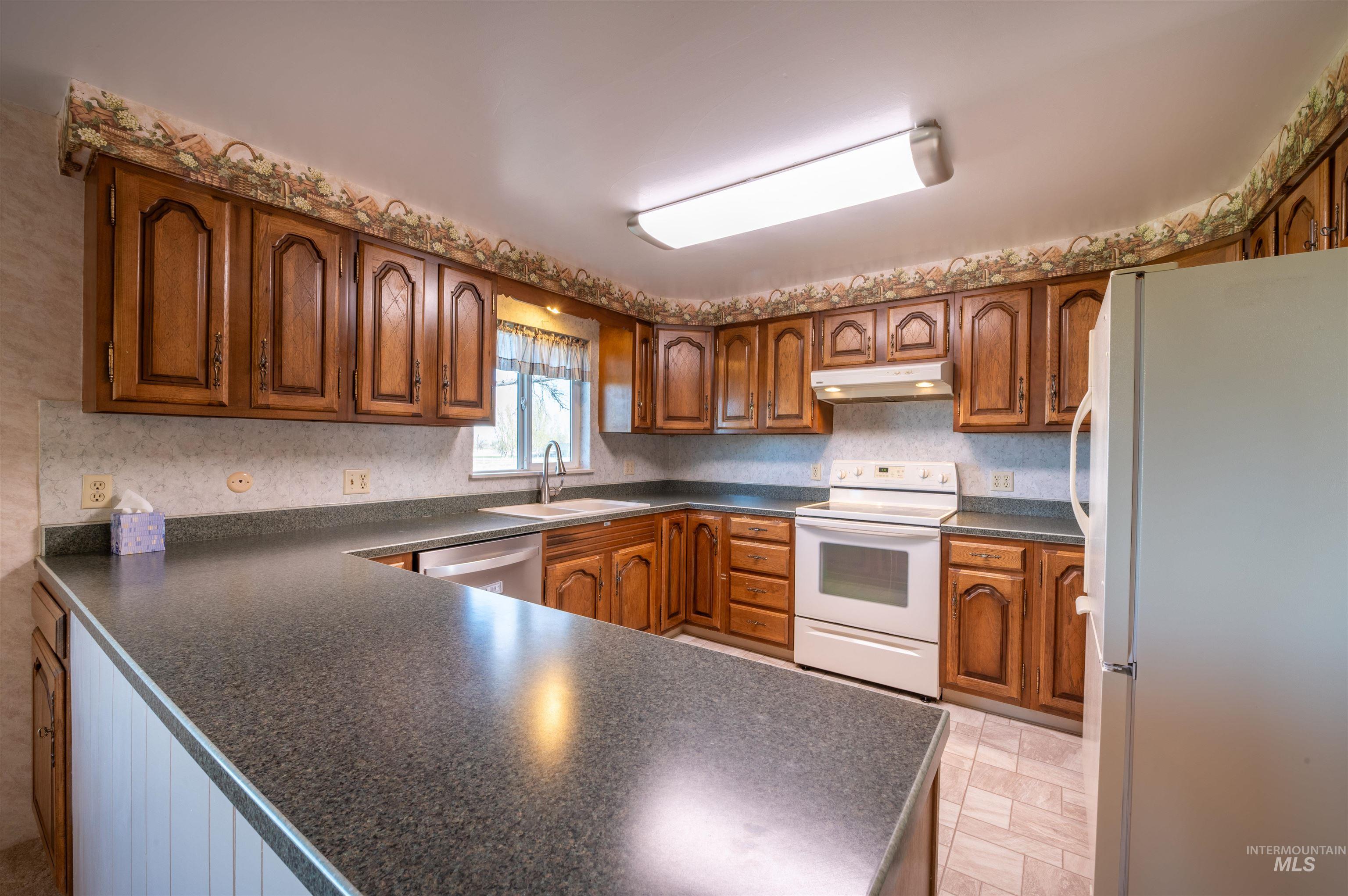 50 S 200 W Property Photo 19