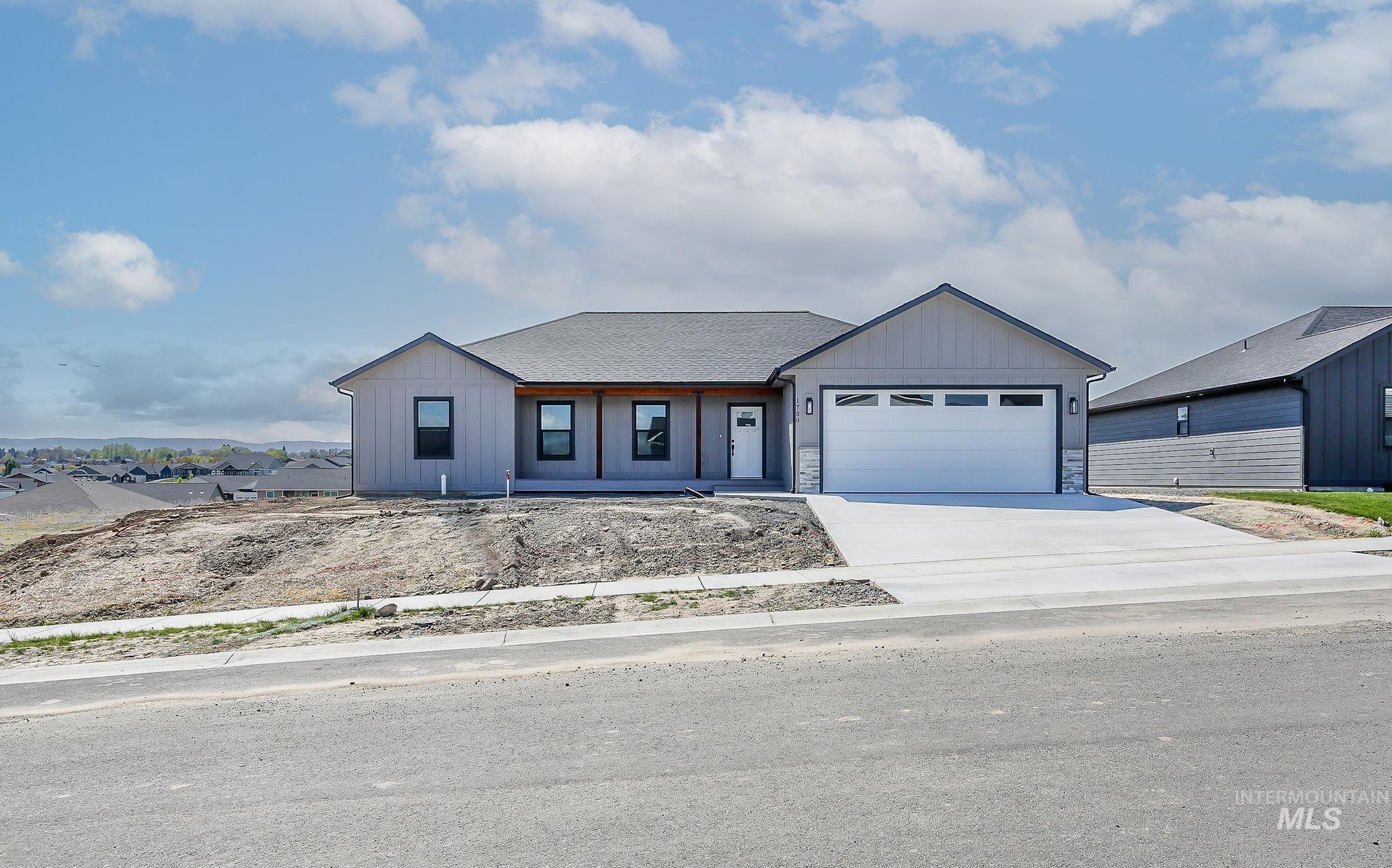 1730 Golden Hills Drive Property Photo