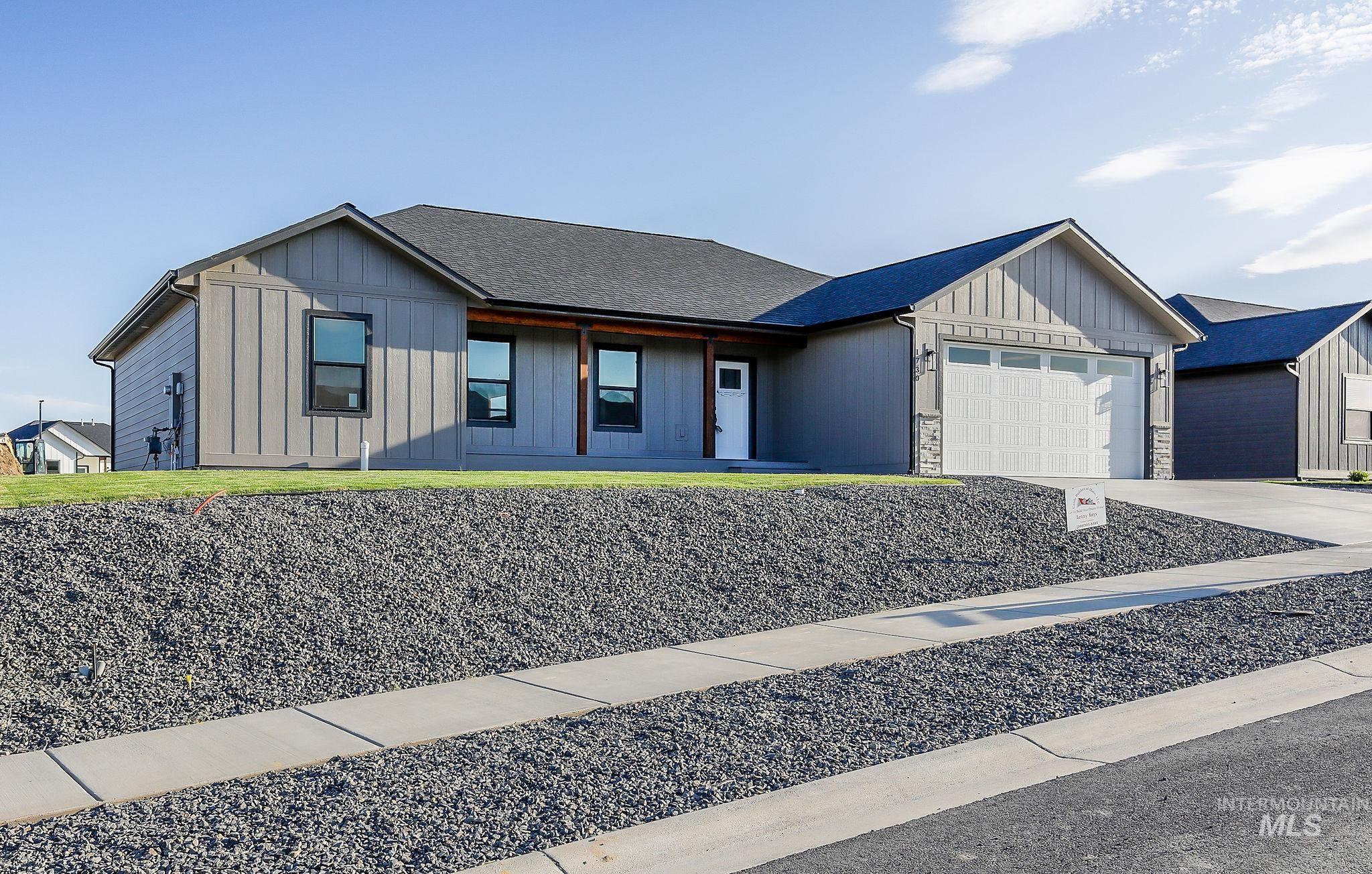 1730 Golden Hills Drive Property Photo 3