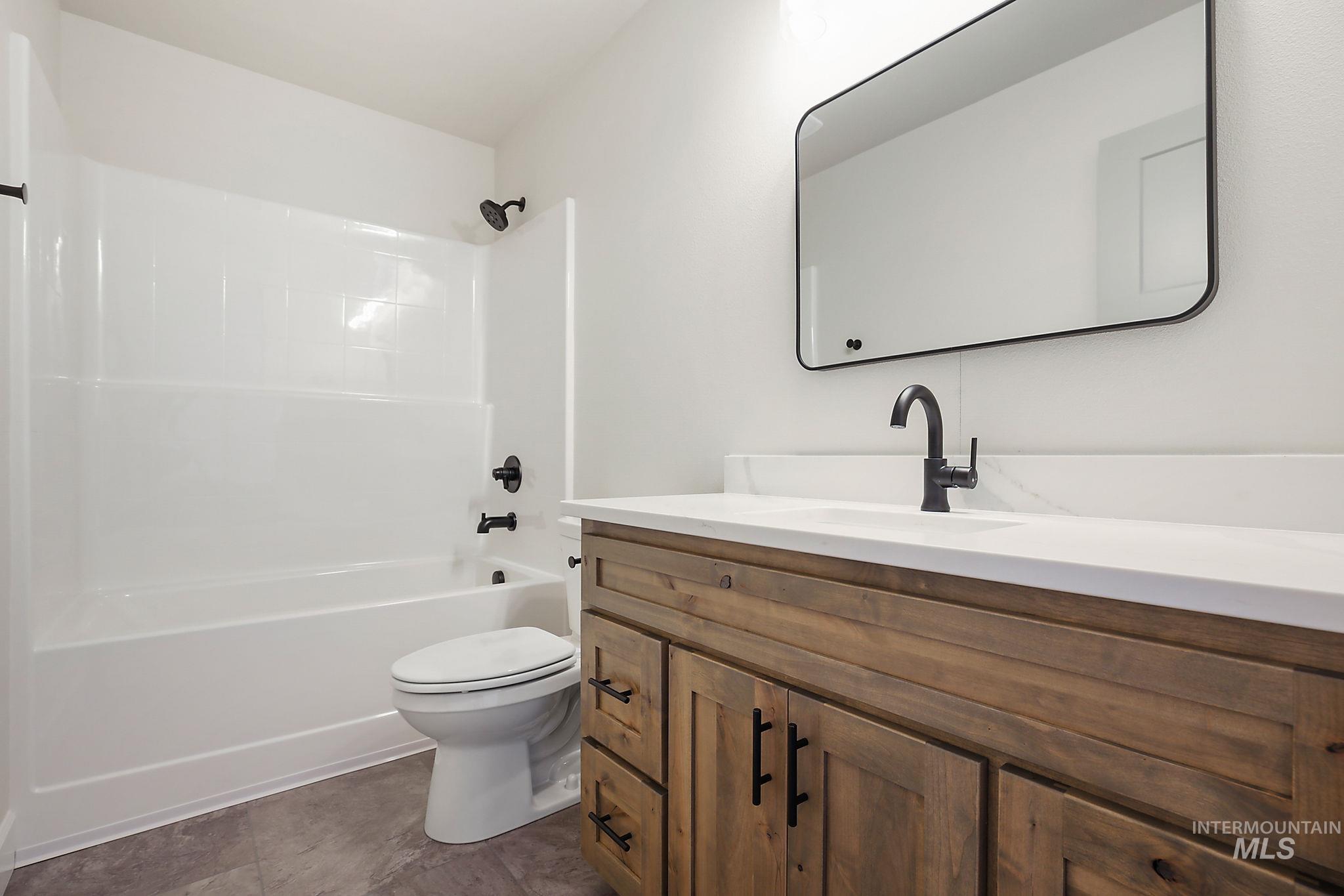 1730 Golden Hills Drive Property Photo 23