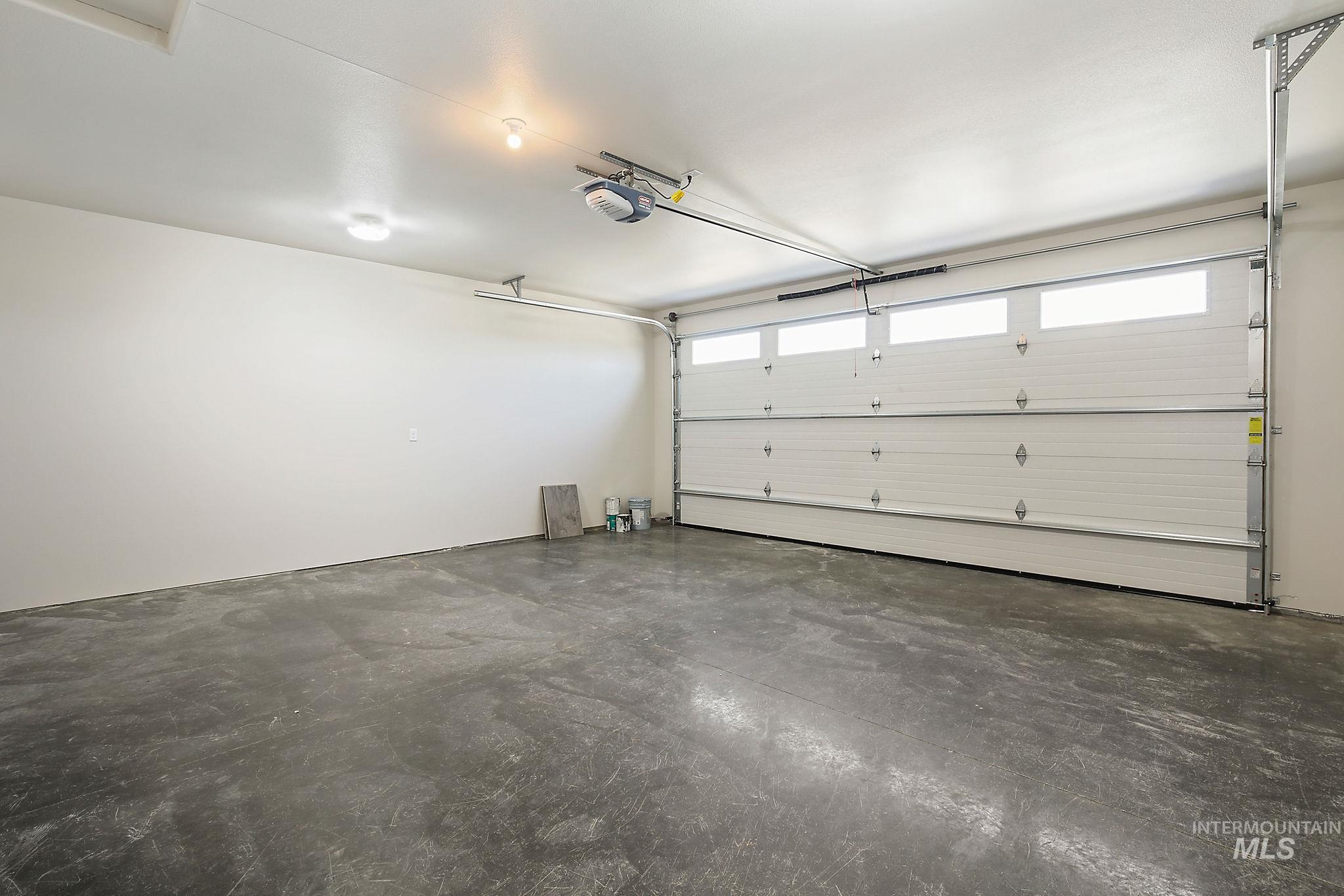 1730 Golden Hills Drive Property Photo 29