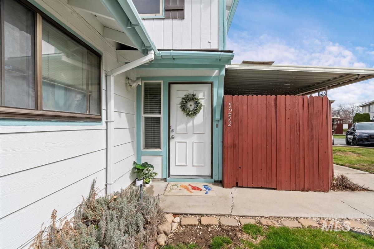 5252 W Kootenai Street Property Photo