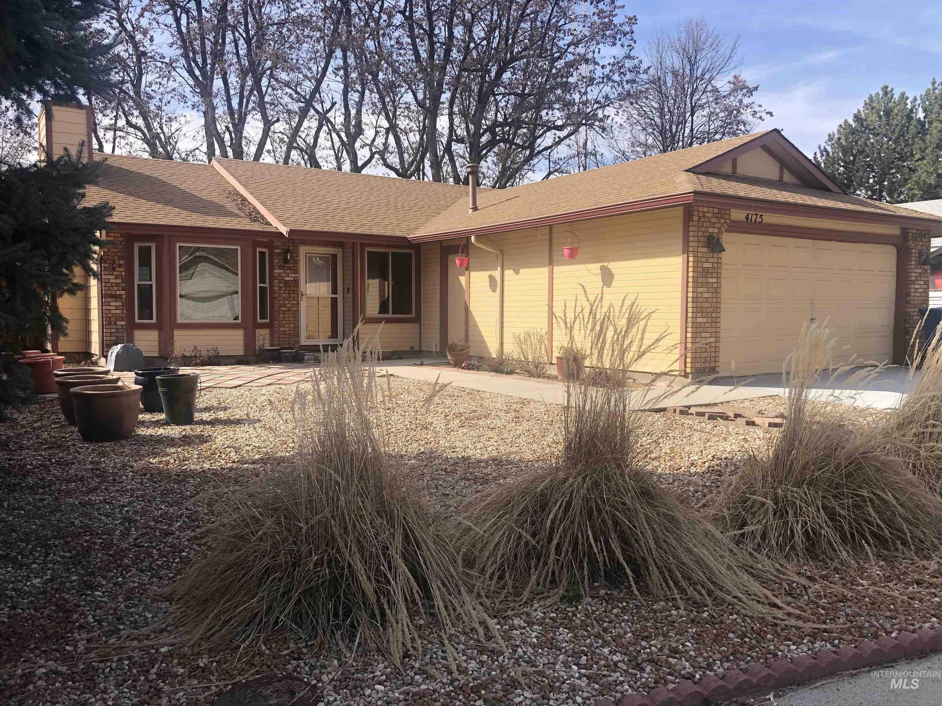 4175 N Esten Pl Property Photo