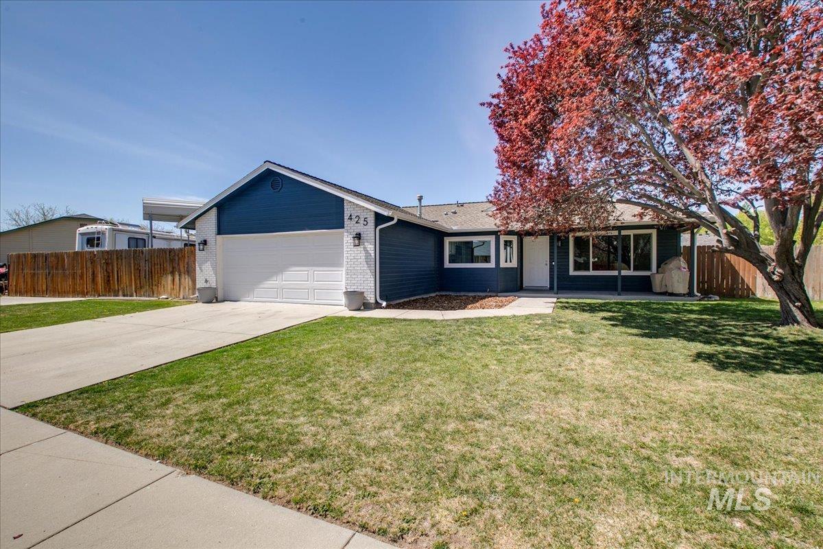425 S Outfield Way Property Photo