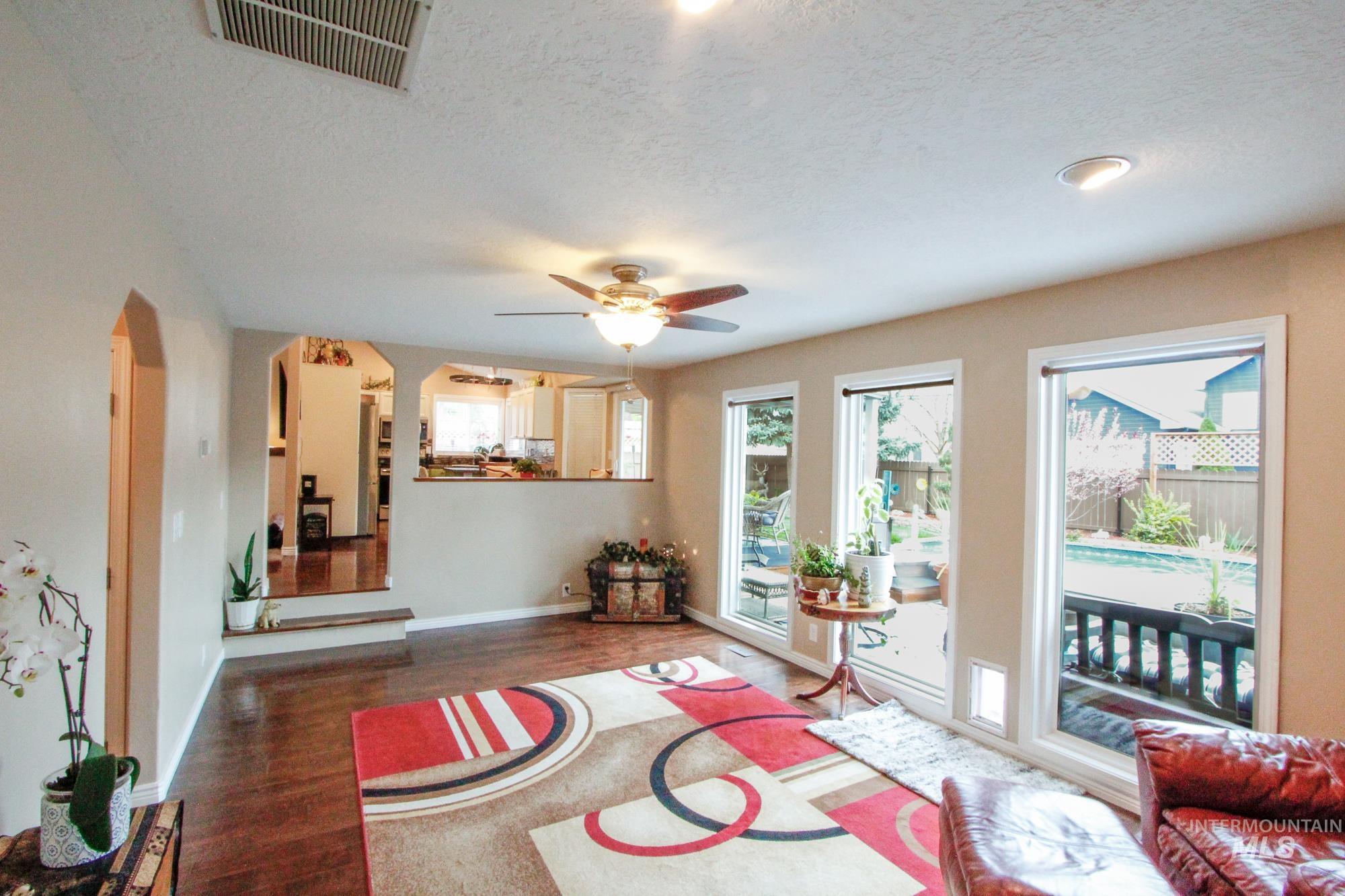 2055 W Sunny Slope Dr Property Photo 14