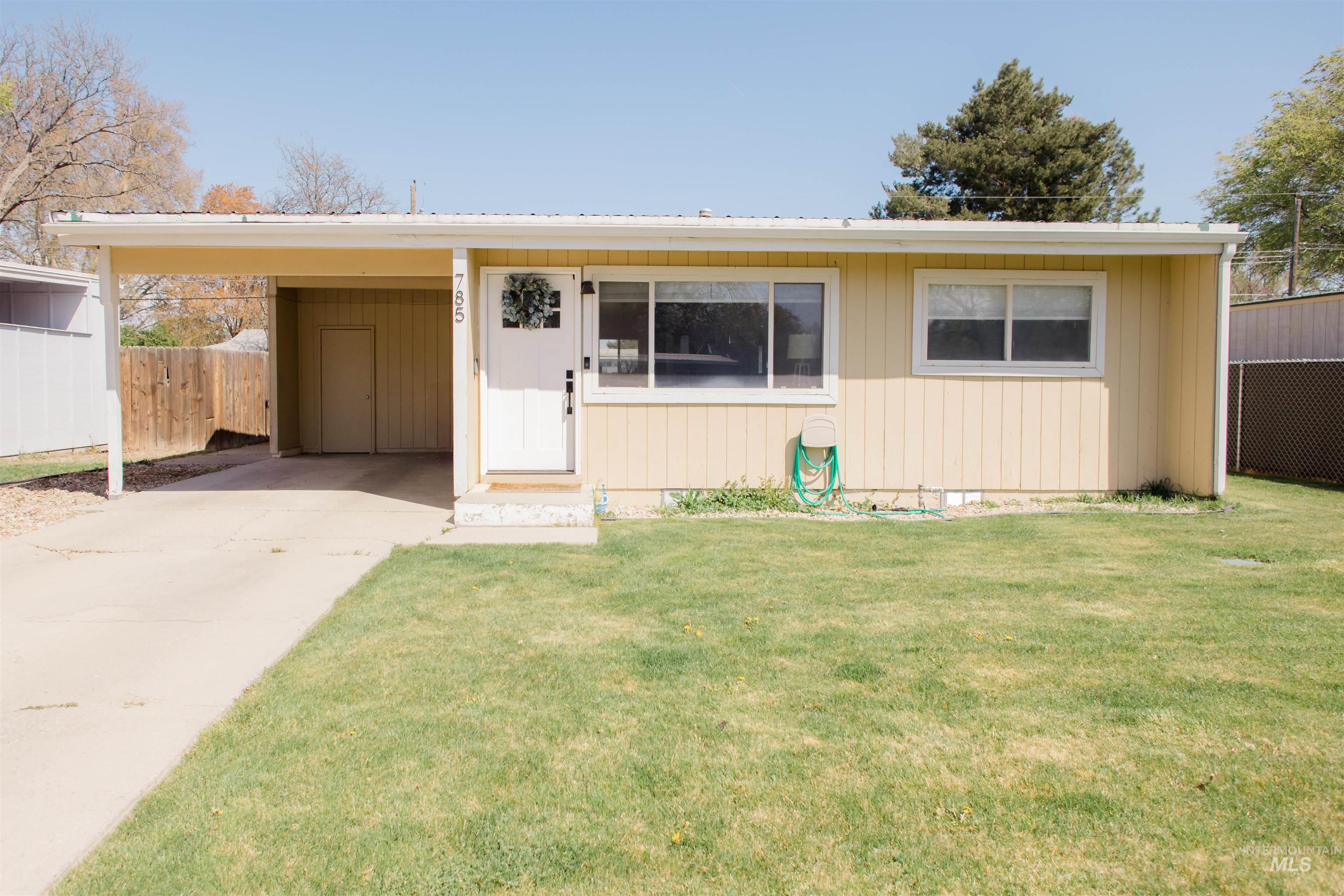 785 S 12th E Property Photo
