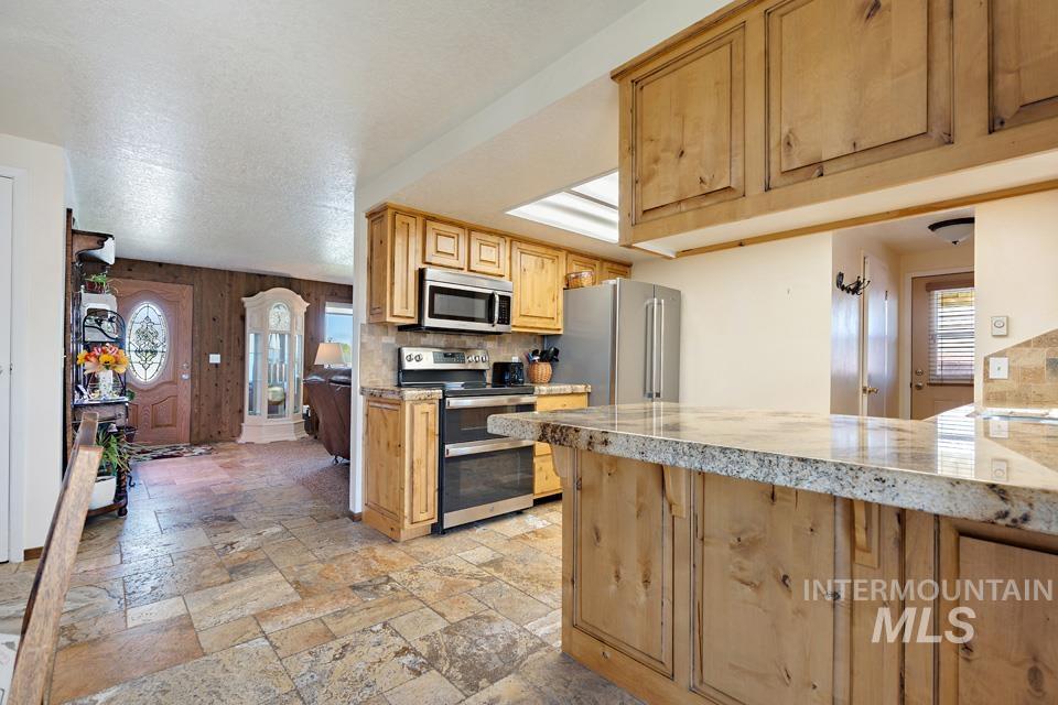 6110 Hwy 52 Property Photo 6