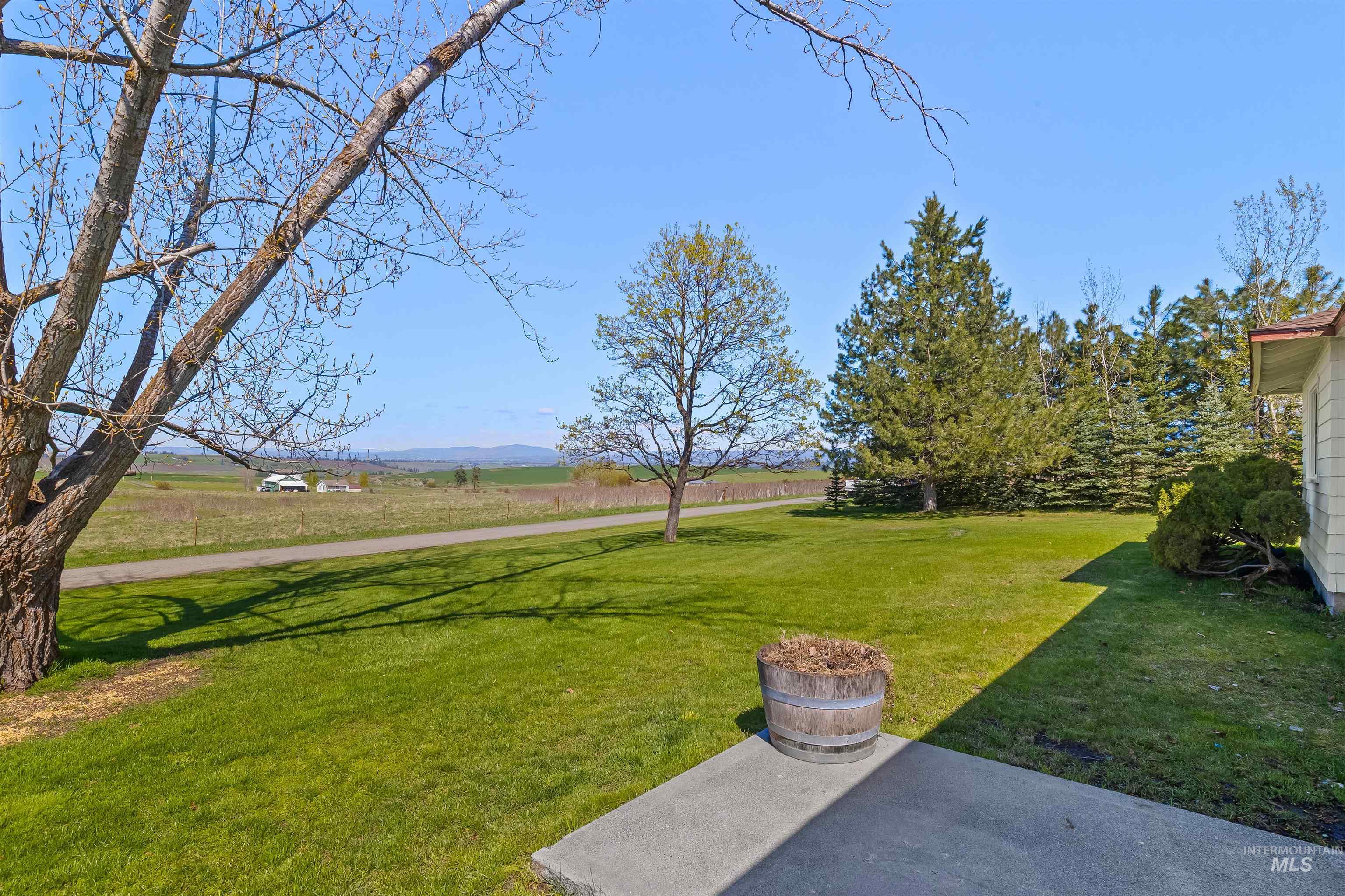 26 Hidden Ranch Lane Property Photo 4