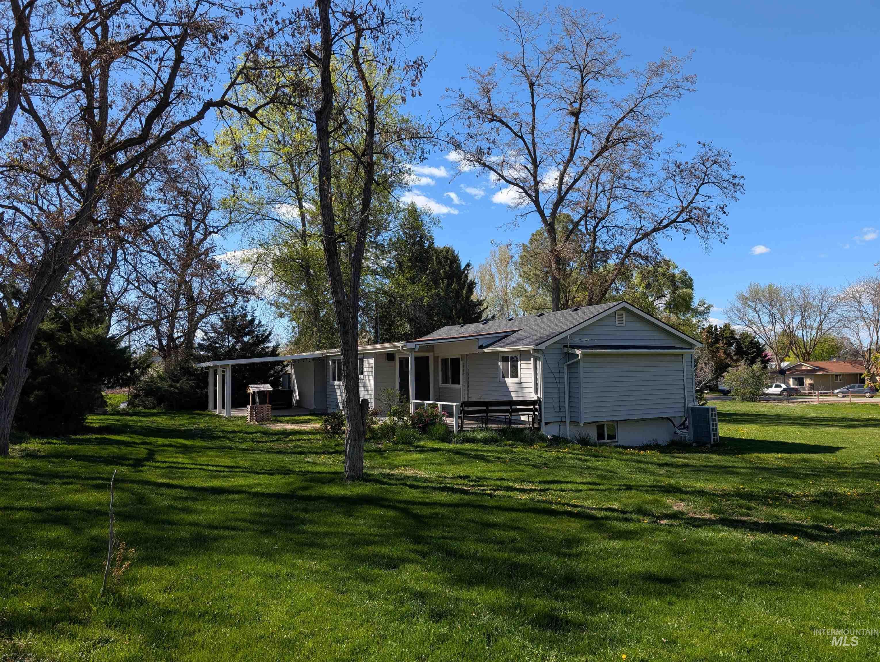 4155 W Leland Way Property Photo 2