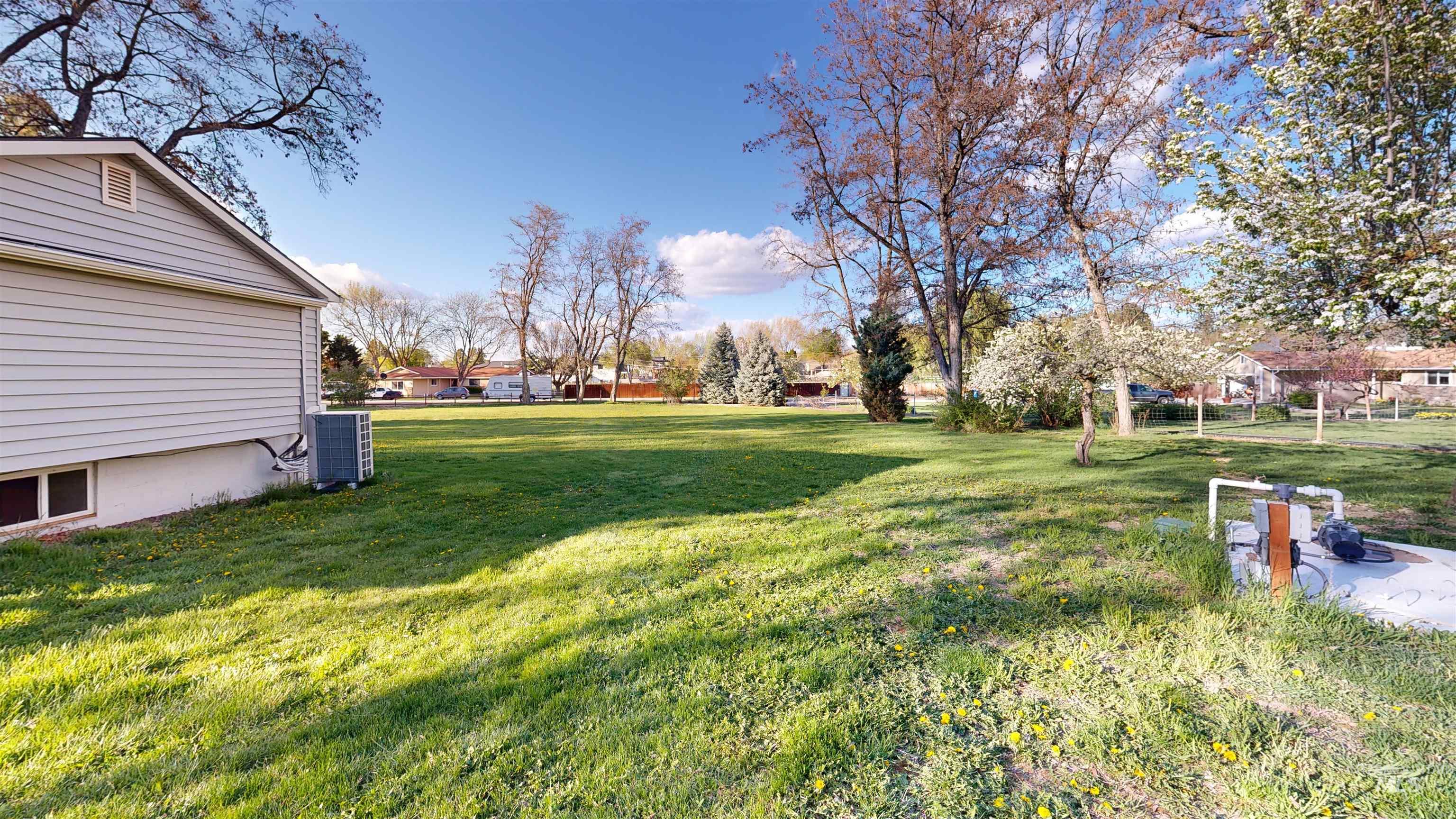4155 W Leland Way Property Photo 9