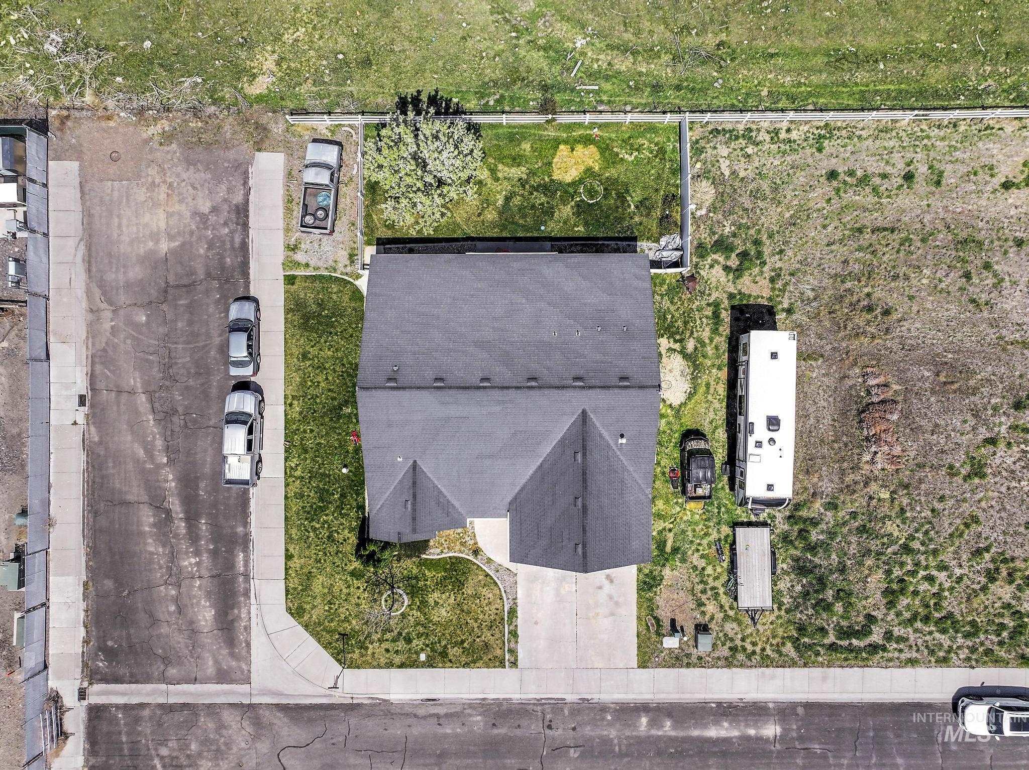 818 Pine Property Photo 32