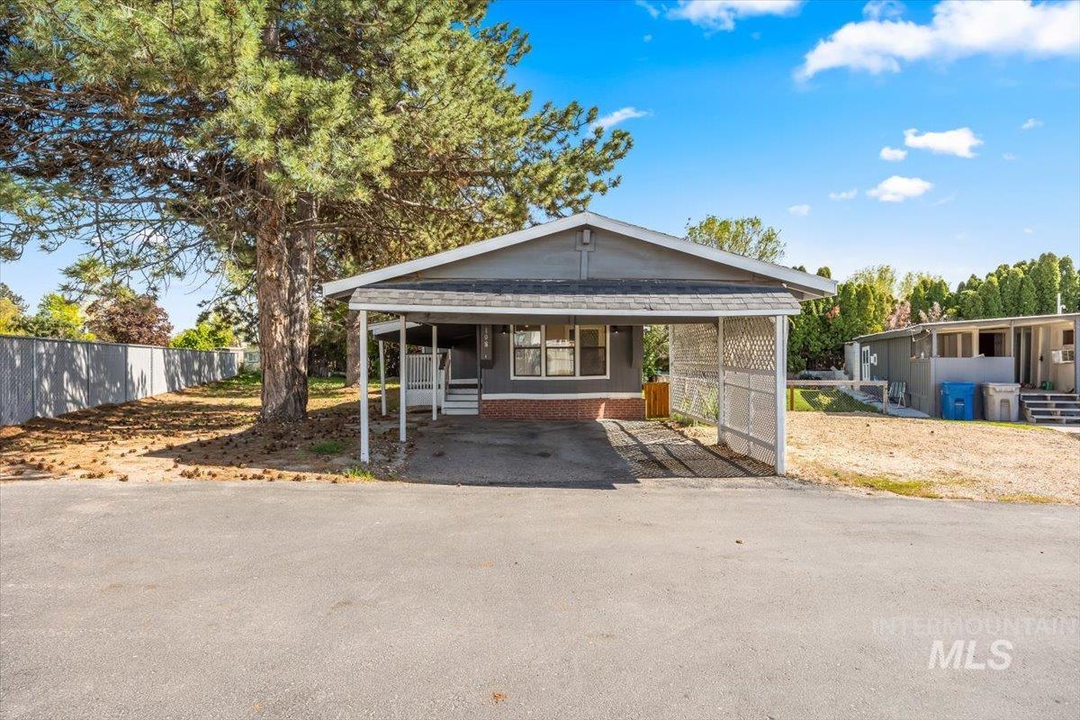 1410 W Flamingo Ave. Property Photo 2