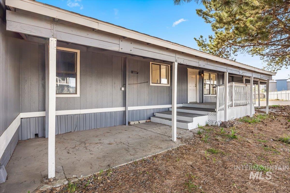 1410 W Flamingo Ave. Property Photo 24