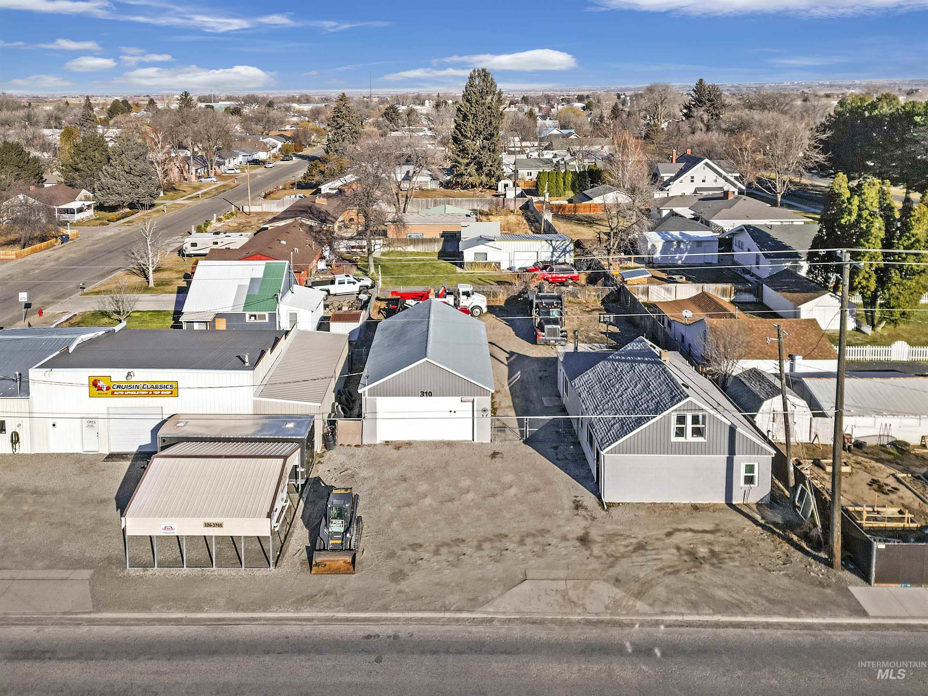 310 Us Highway 30 Property Photo 16