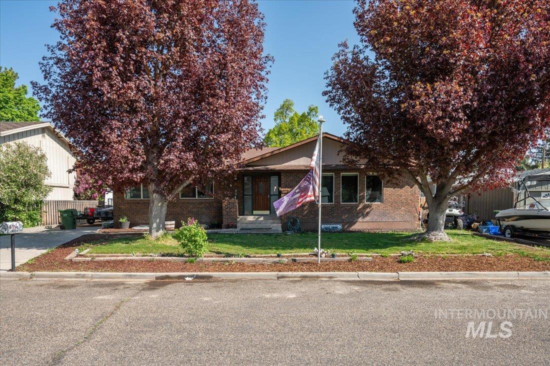Ontario School District 8c Real Estate Listings Main Image