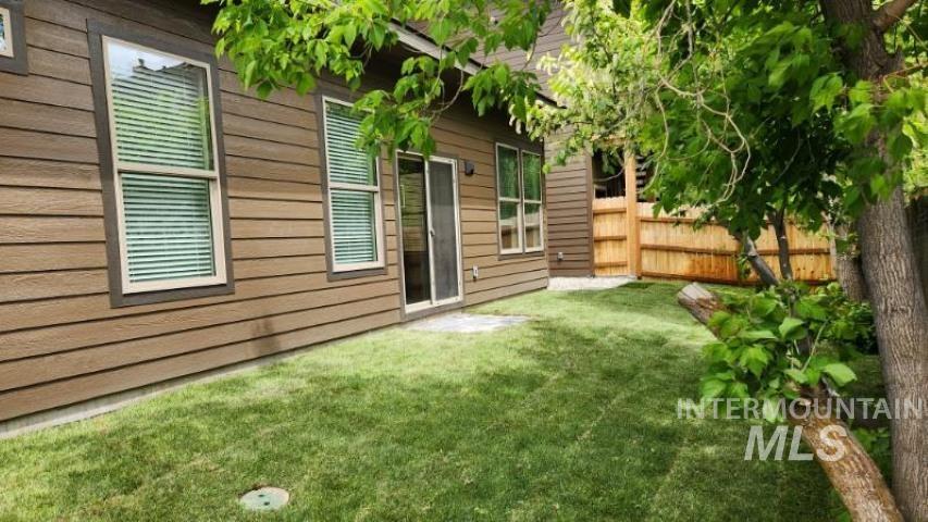701 N 2nd Ave Property Photo 43