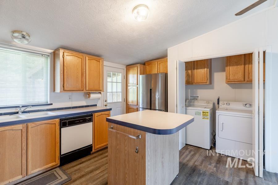 411 N Almon Property Photo 12