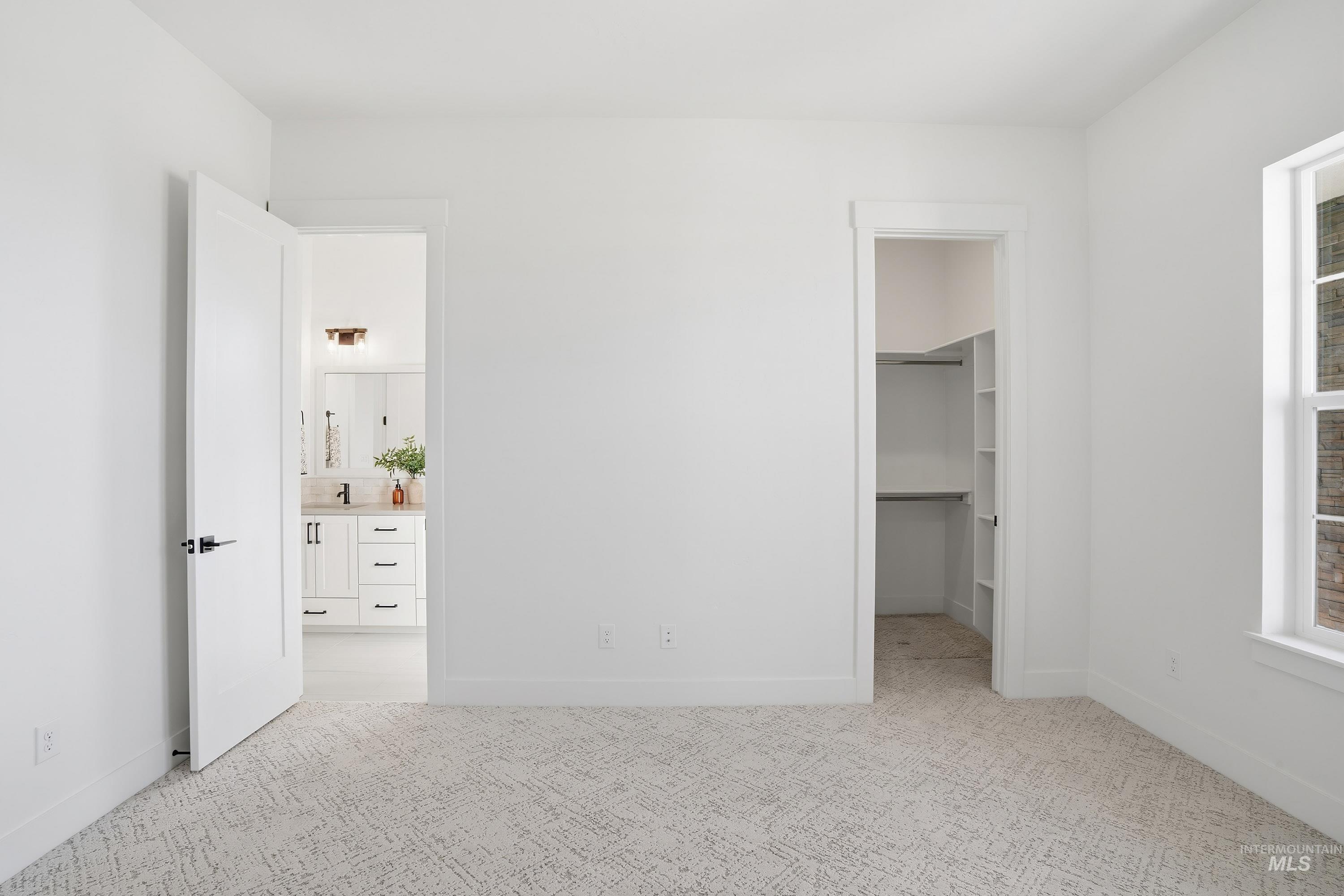 2134 N Annadale Ave Property Photo 14