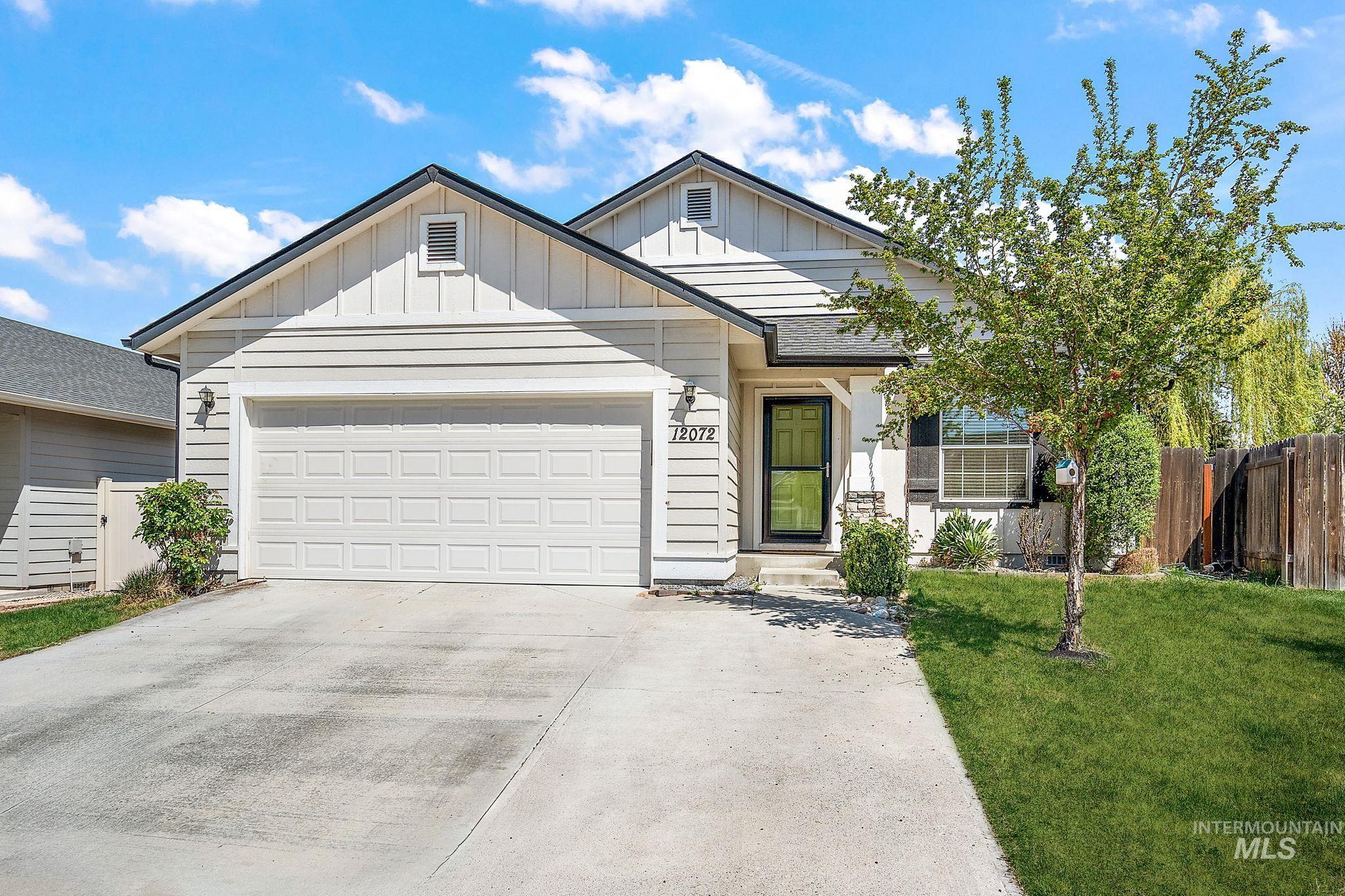 12072 W Dunham Drive Property Photo