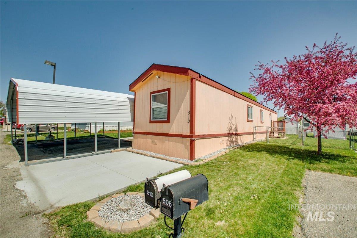 510 River Valley St Property Photo 1