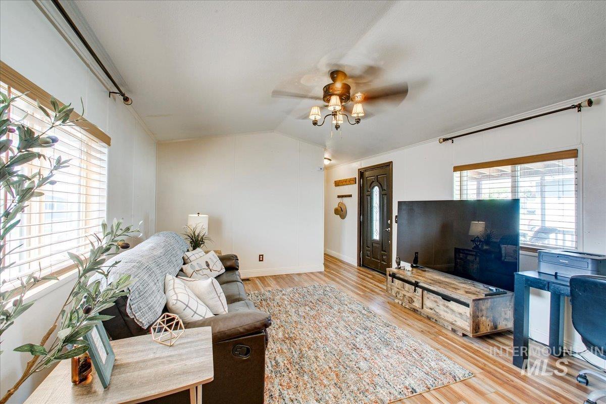 510 River Valley St Property Photo 8