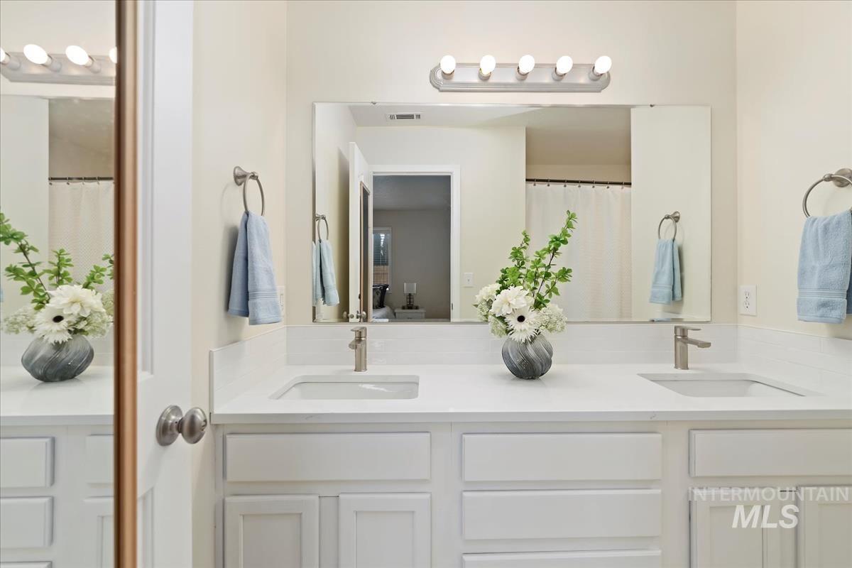 13349 Foxfire Ct Property Photo 12