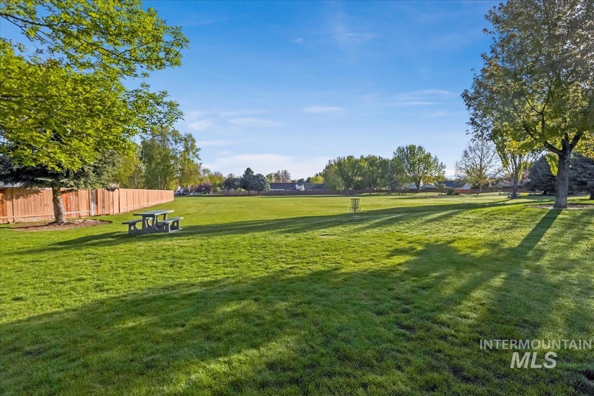 13349 Foxfire Ct Property Photo 28