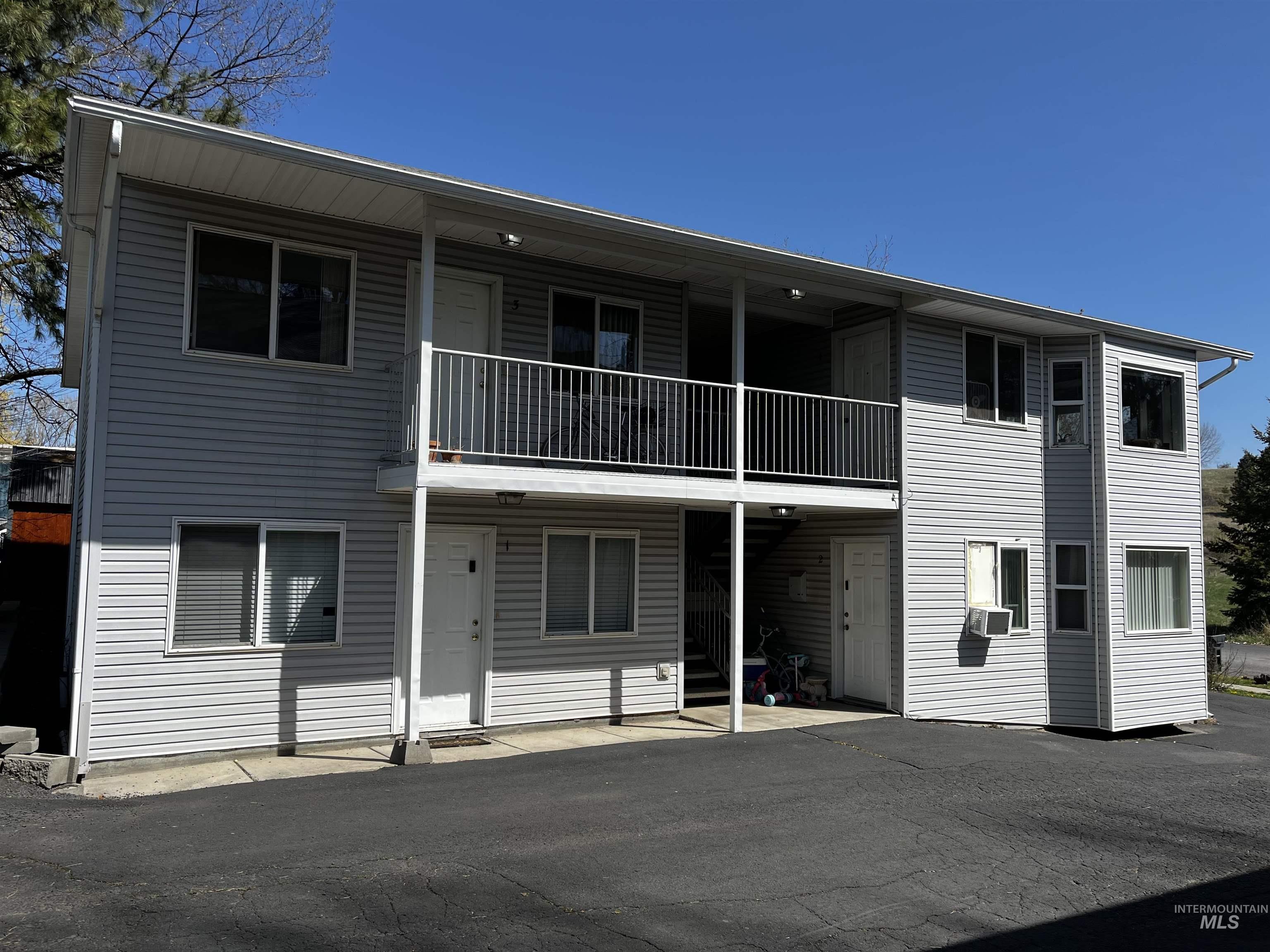 1551 N Polk Property Photo