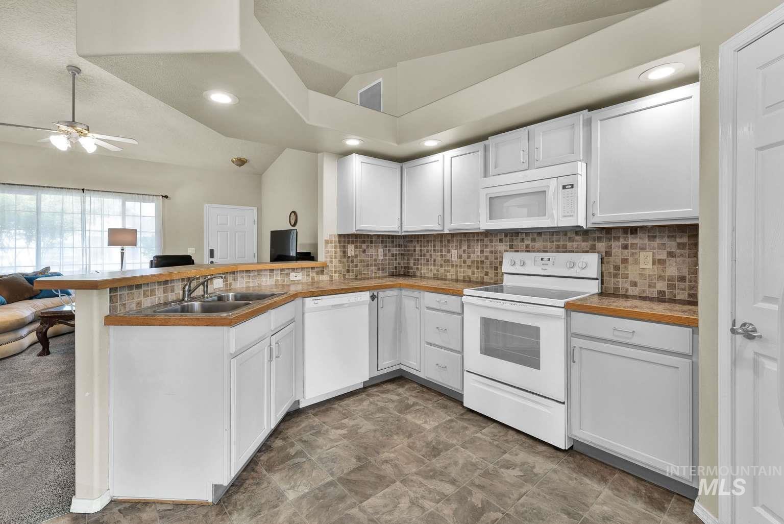 11793 Shelburne Property Photo 12