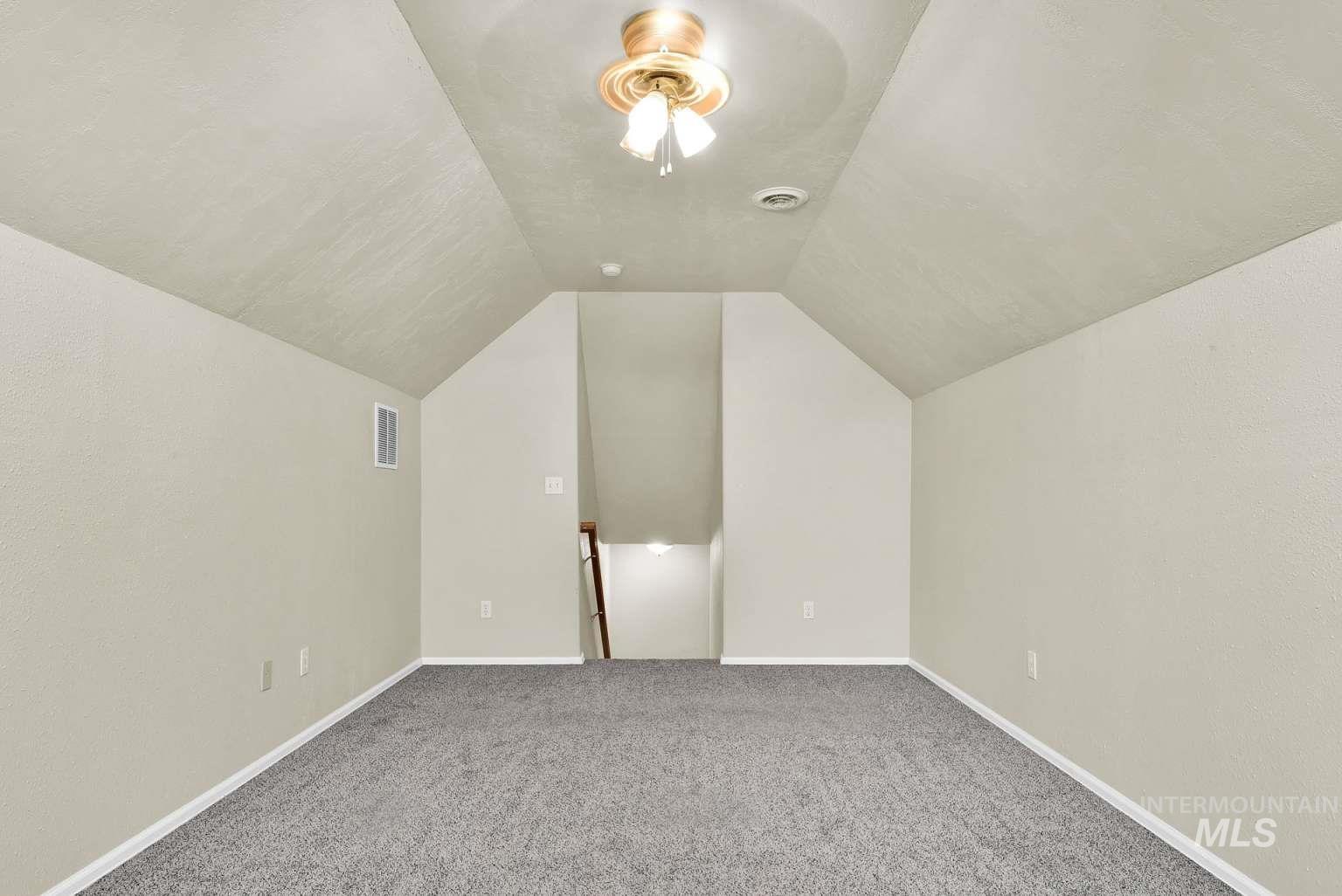 11793 Shelburne Property Photo 24