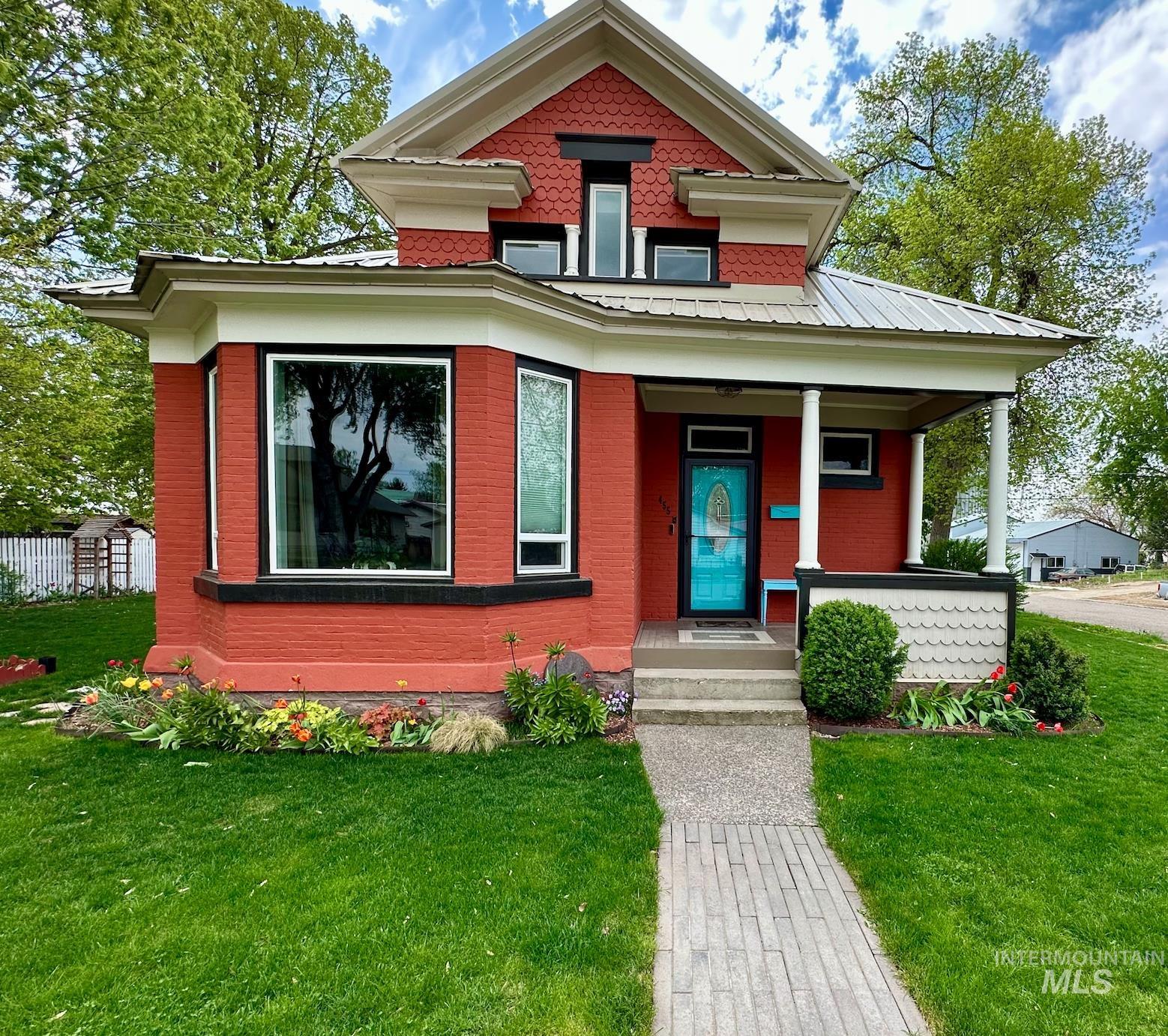 455 W Idaho Property Photo