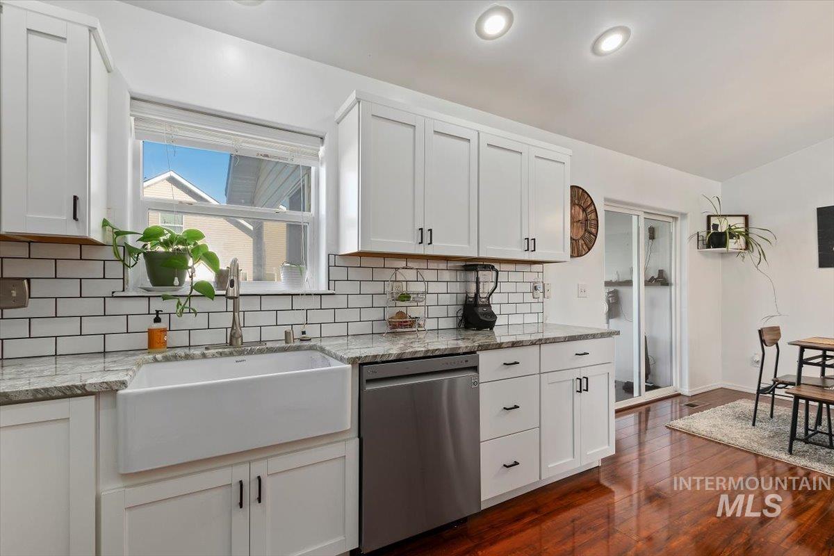 1064 Arrow Wood Court Property Photo 10