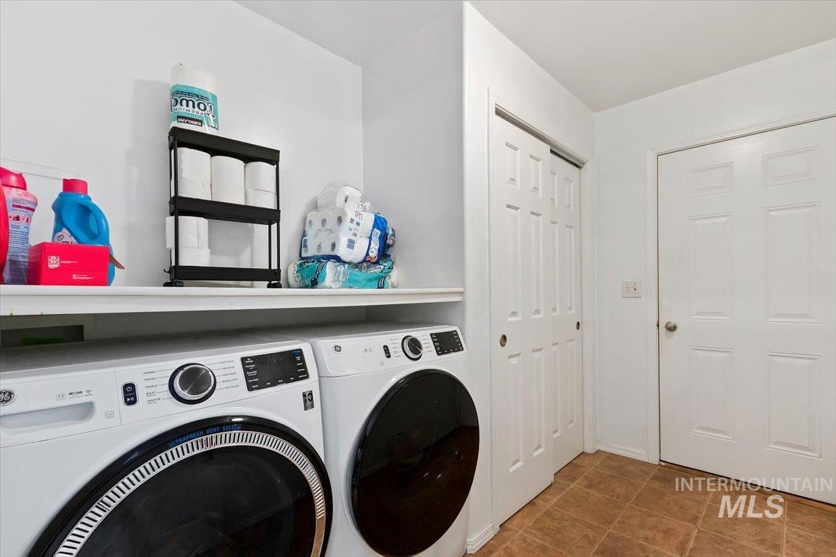 1064 Arrow Wood Court Property Photo 20