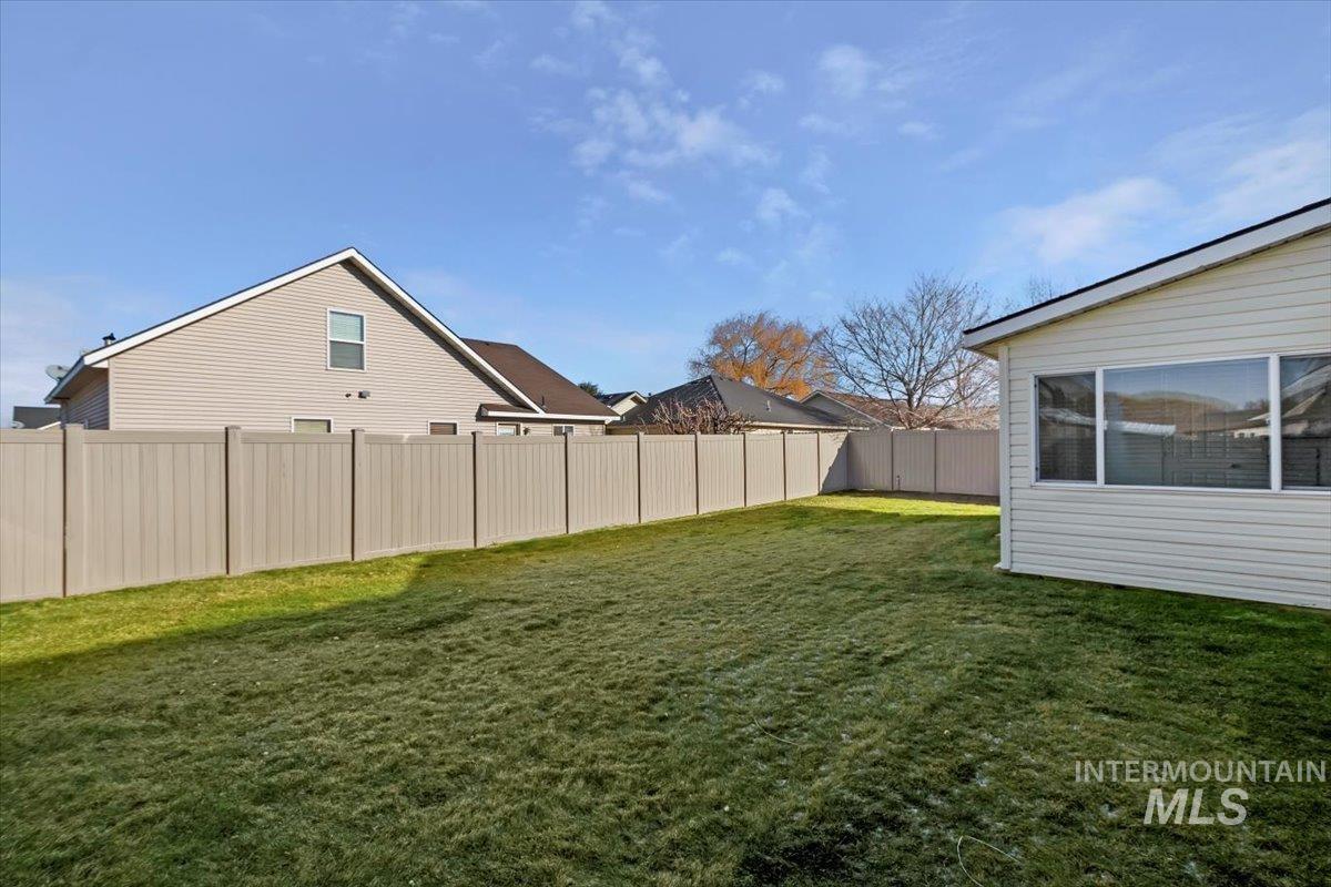 1064 Arrow Wood Court Property Photo 25