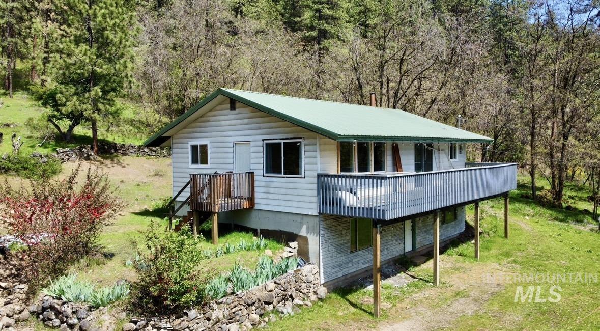 250 Hill Rd Duplex Property Photo 4